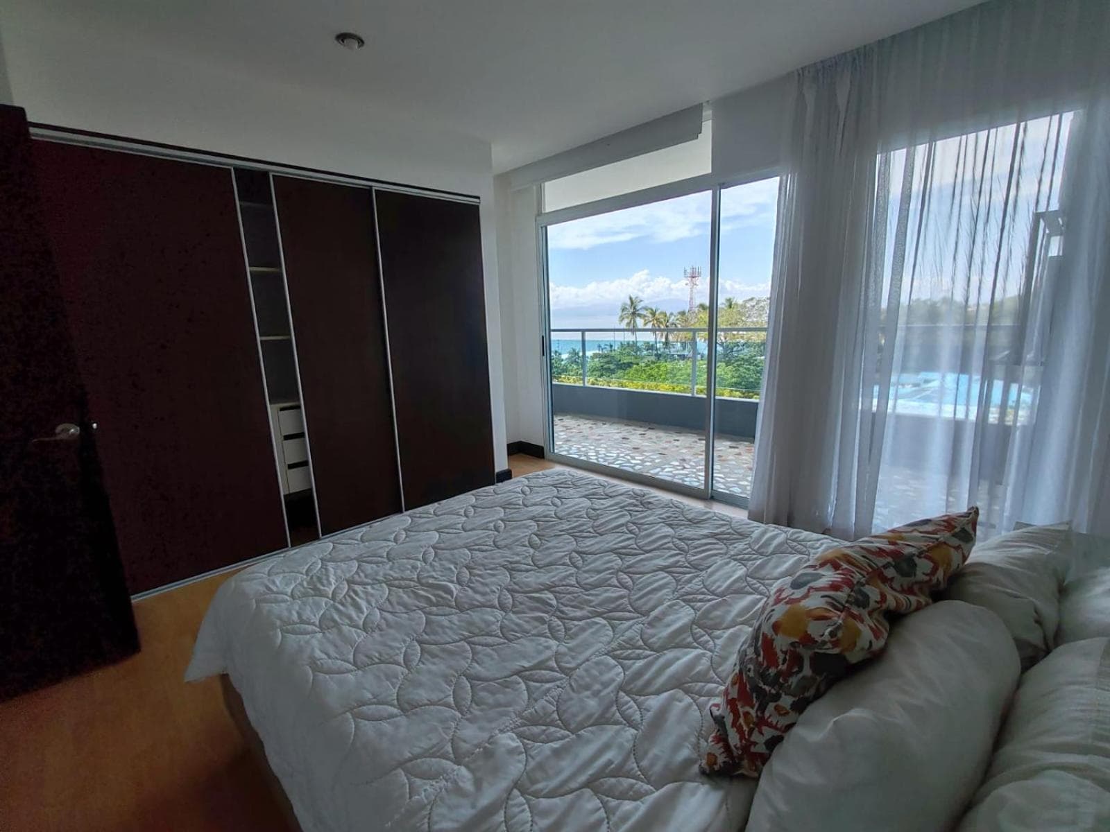 Puerto Azul Residences