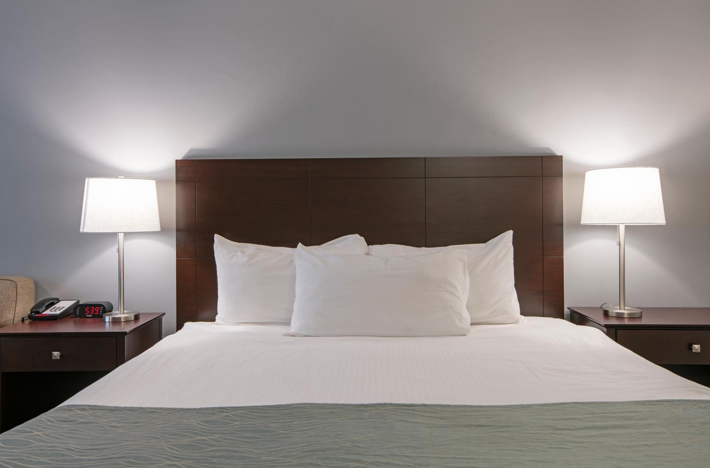 Travelodge by Wyndham Kamloops Mountview
