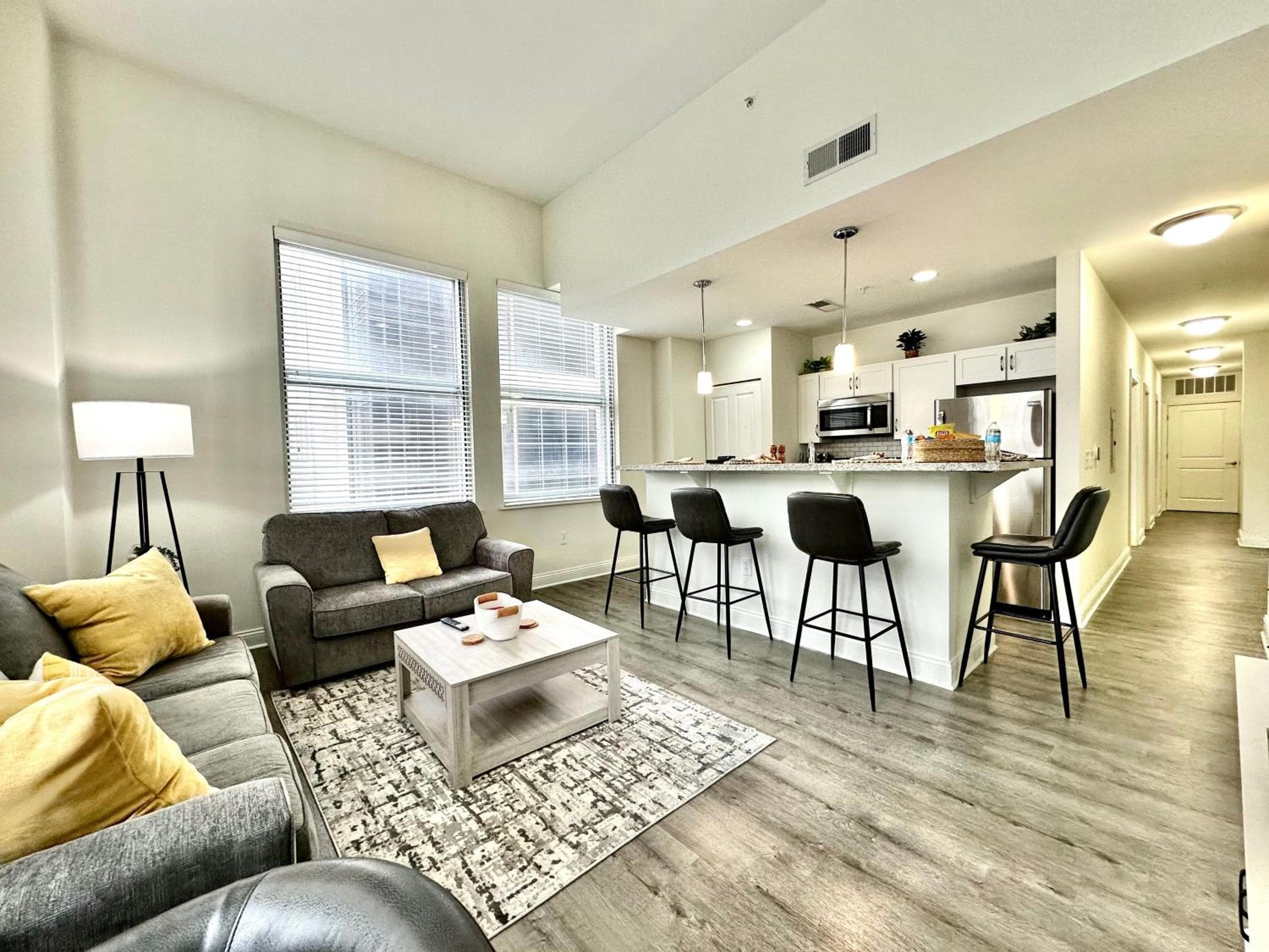 Downtown Indy City-View Retreat Walk to Stadiums, Dining & Events