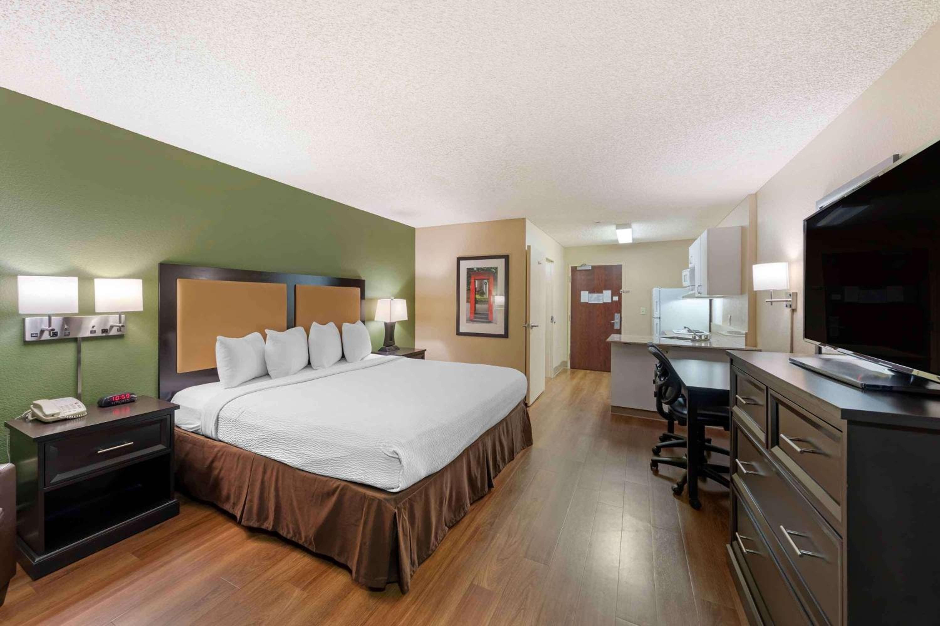 Extended Stay America Suites - Los Angeles - Chino Valley