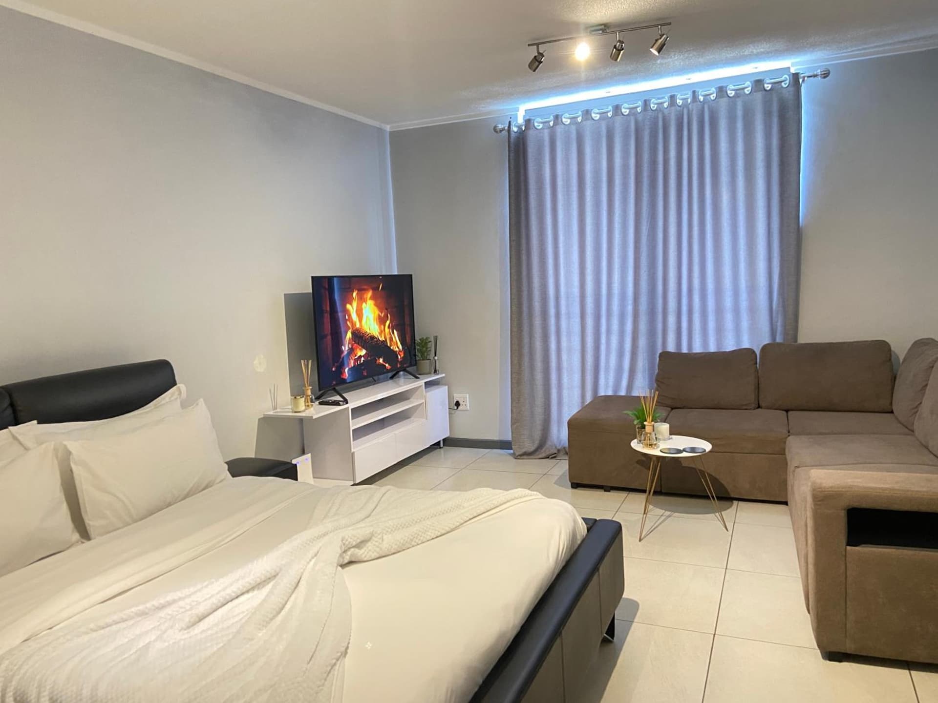 Luxury CBD studio apartment