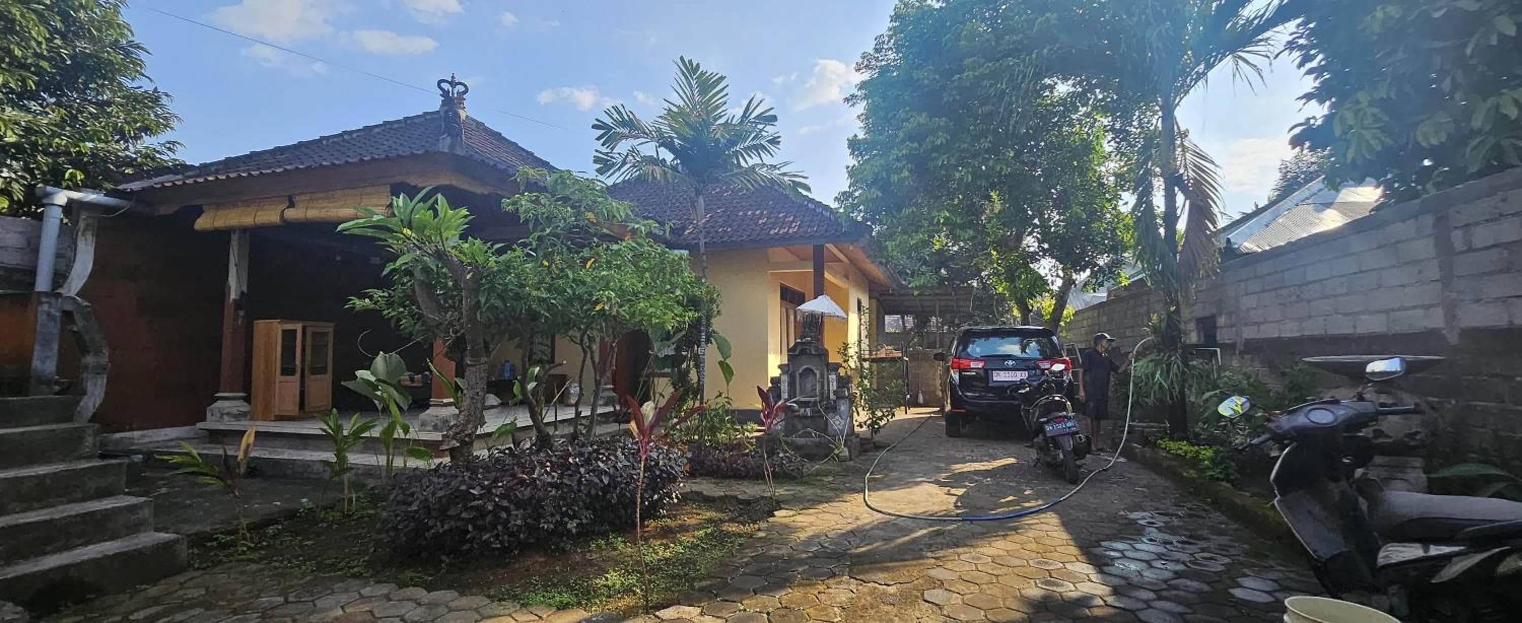 Lovina Guesthouse Mai Family