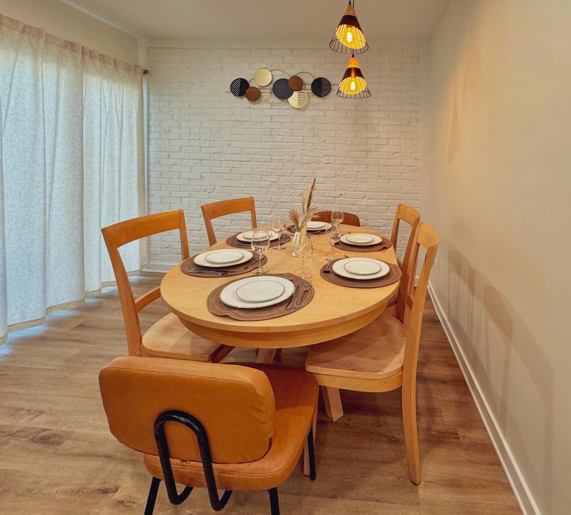 Elegant 3BR 2BA Entire Apartment Short Walk To The Beach Heart Of Wildwood