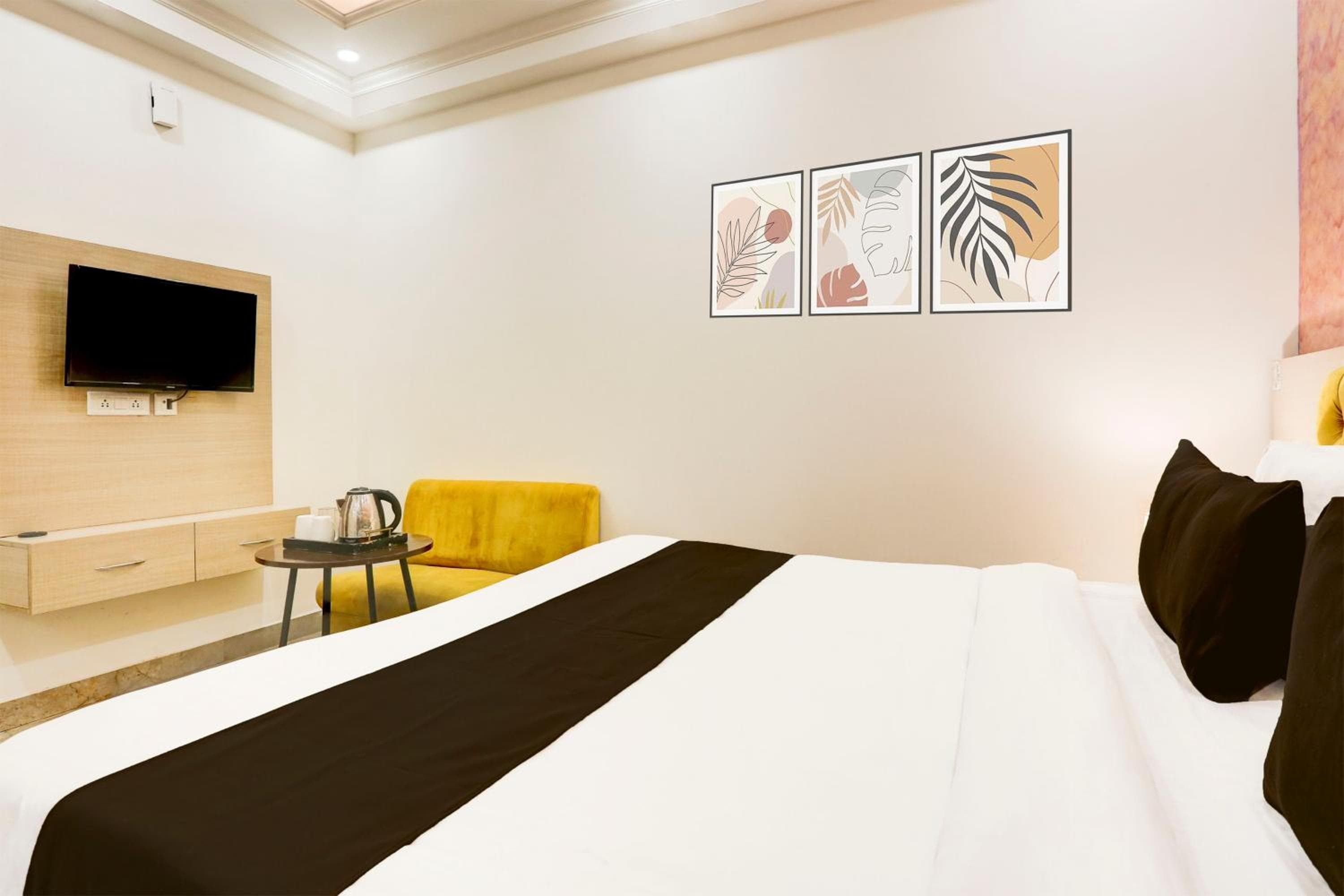 Townhouse Eden Garden Zirakpur