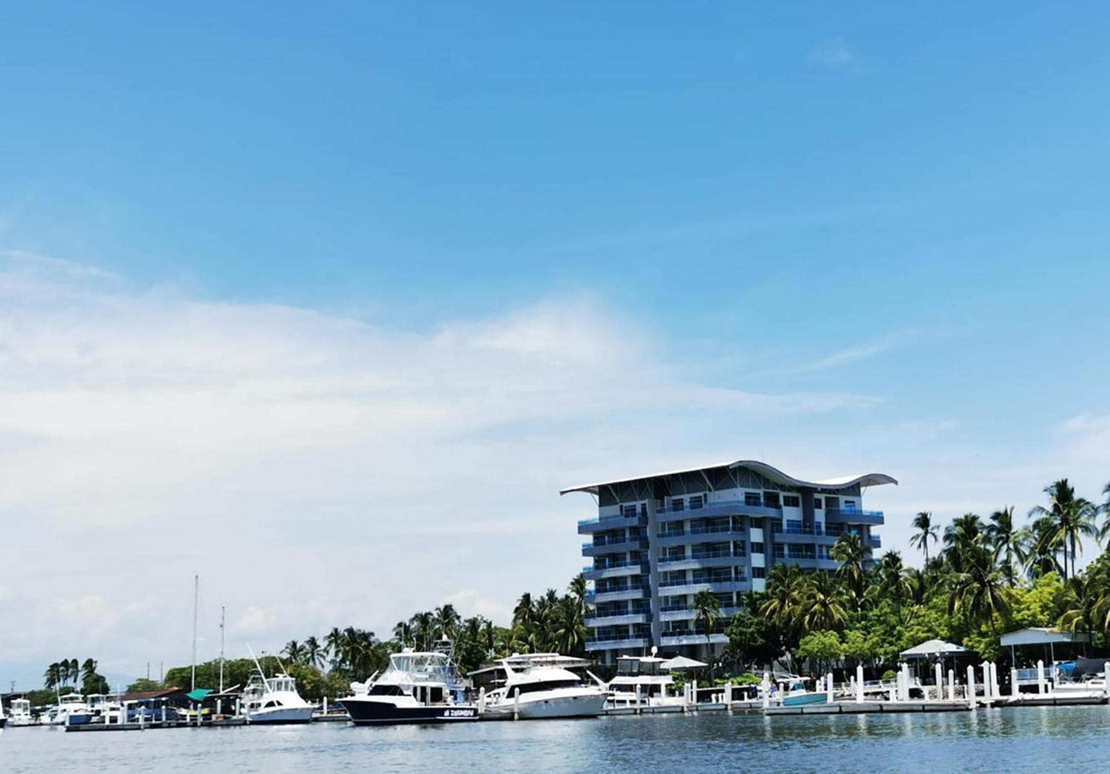 Puerto Azul Residences