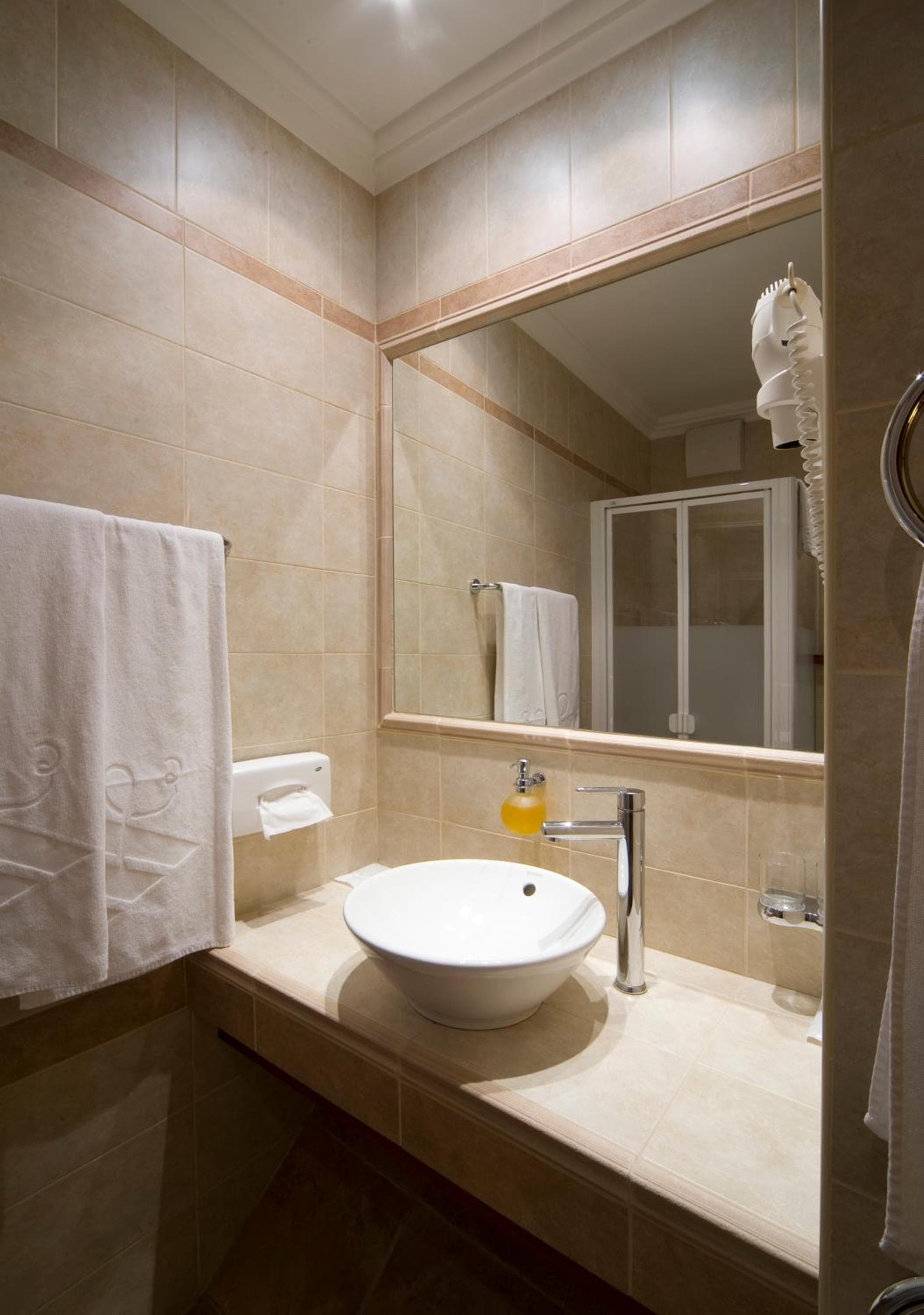 Budget Hotel Victoria