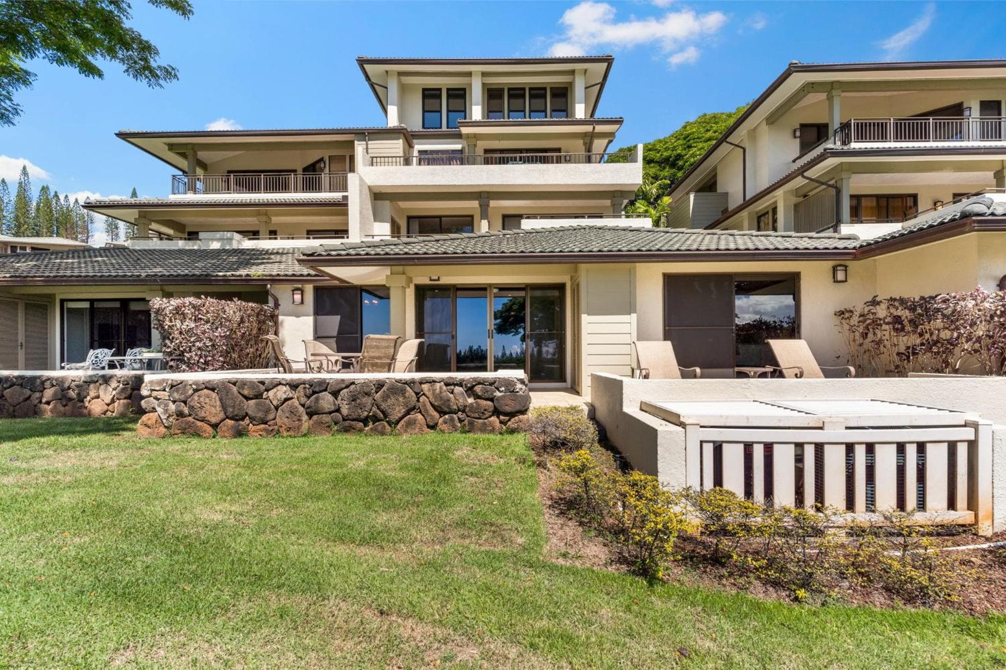 Summer Special-Renovated Golf, West Side Getaway LSV05