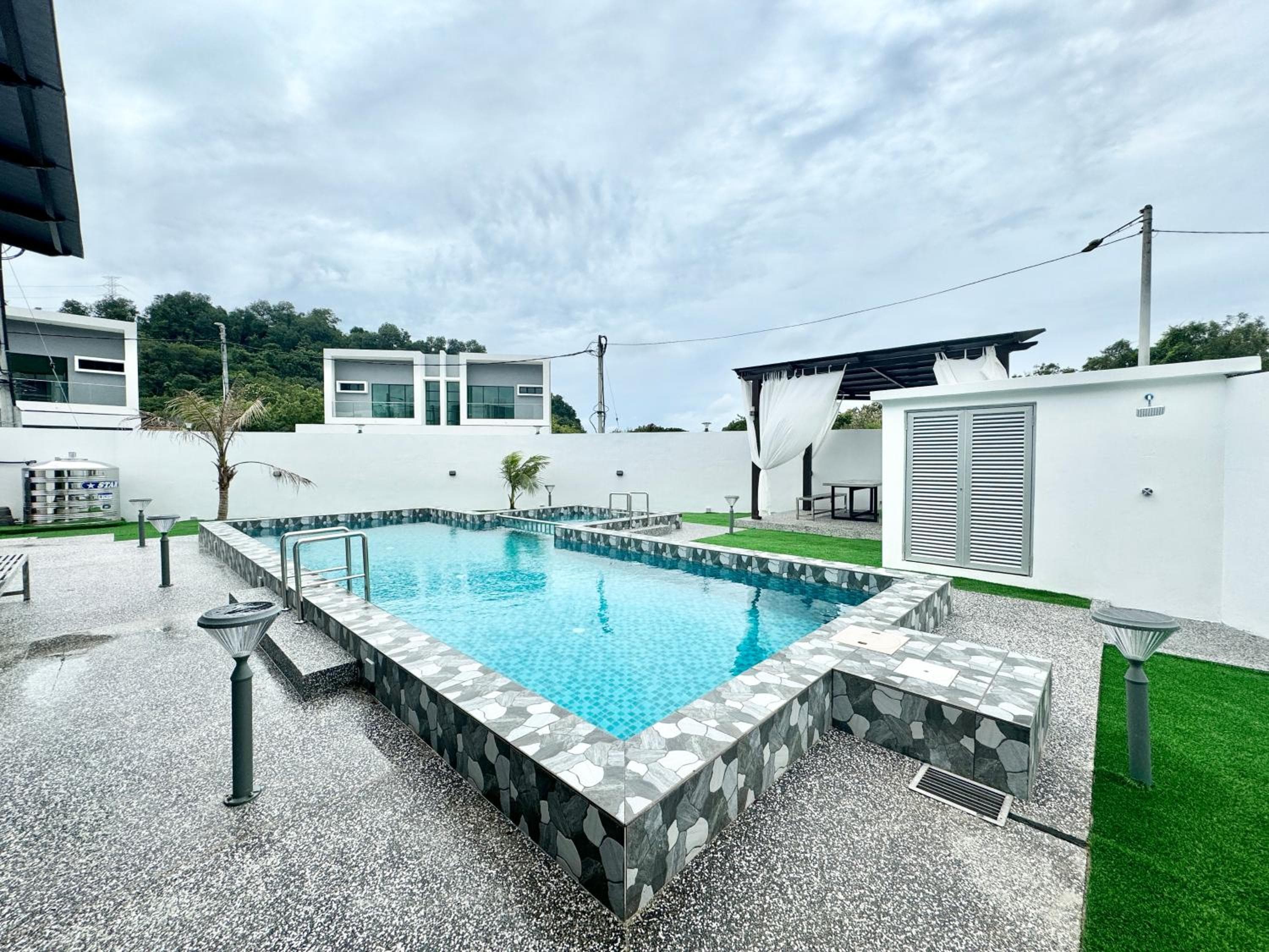 Luxury Holiday Home with Private Pool Langkawi by Zervin