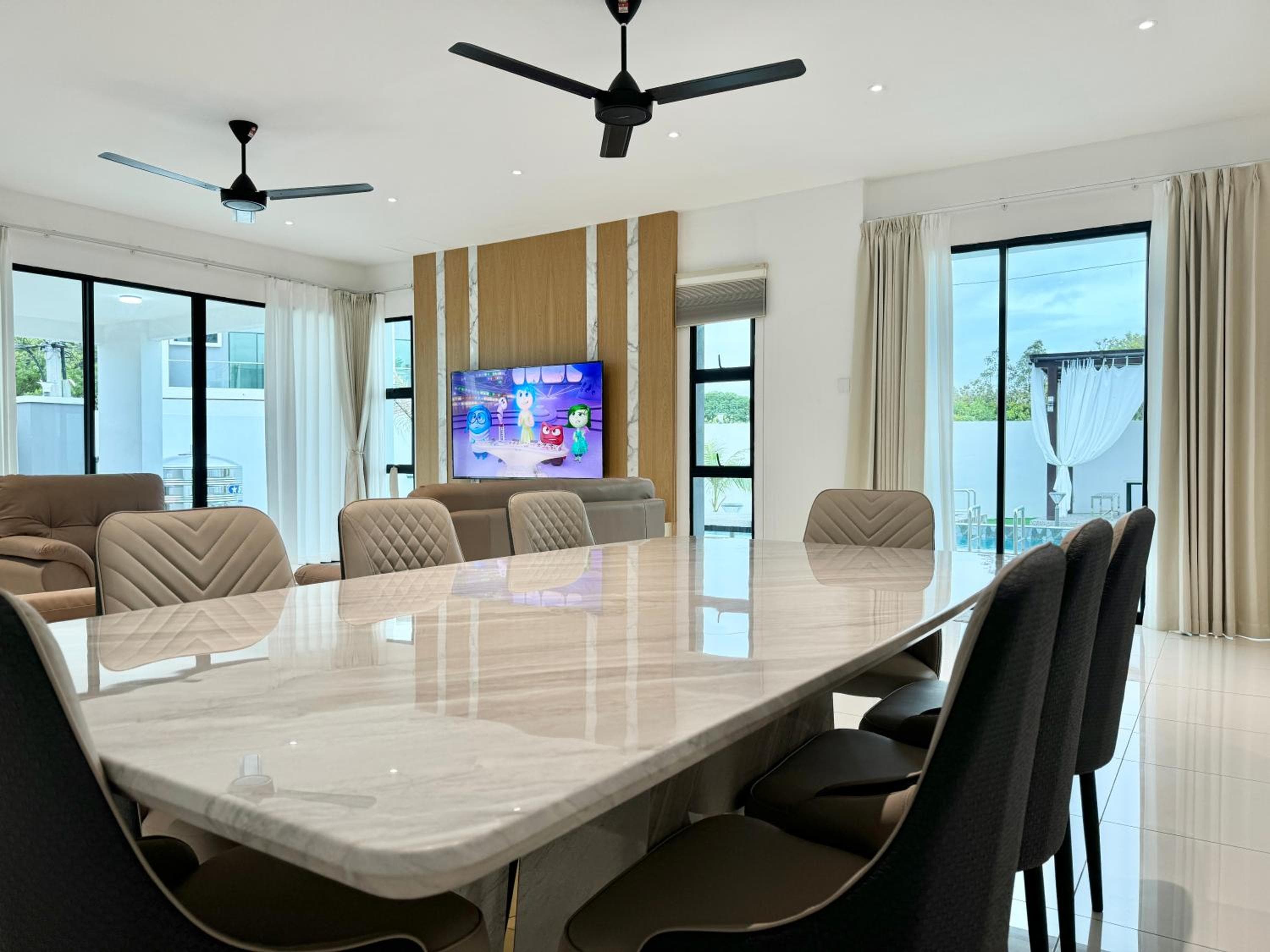 Luxury Holiday Home with Private Pool Langkawi by Zervin