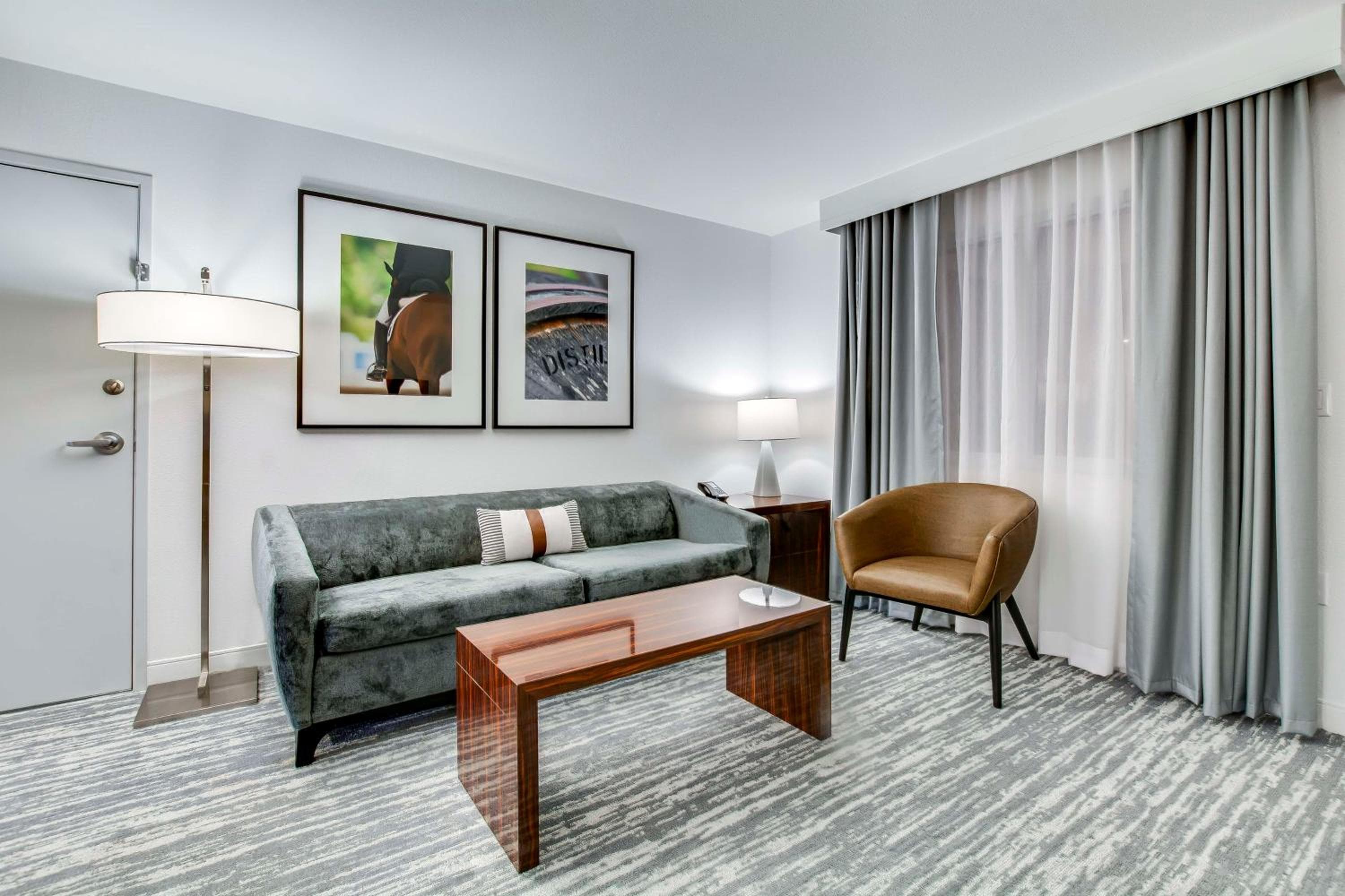 Embassy Suites by Hilton Louisville East