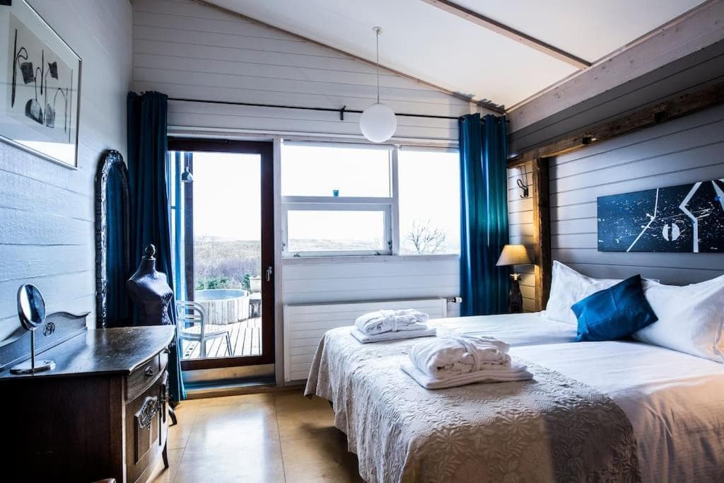 Luxury Lodge, 10 Bdr, Spa, Gym and Game Room