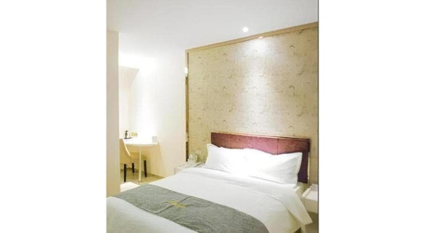 Super 8 Hotel Xiamen Tong'an Zhonglou