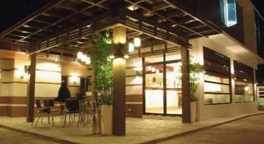 The Red Palm Suites and Restaurant