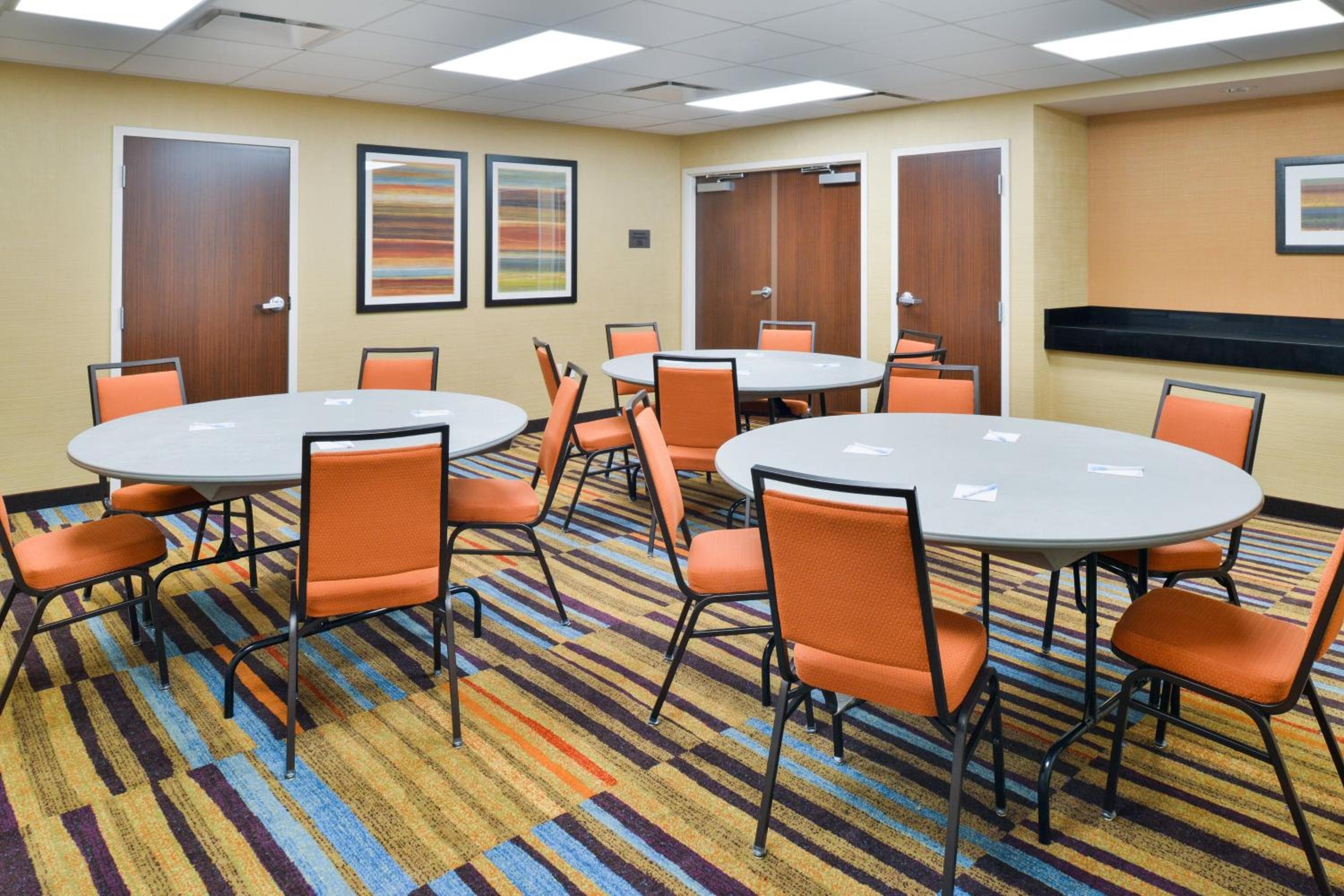 Fairfield Inn and Suites by Marriott Rochester West/Greece