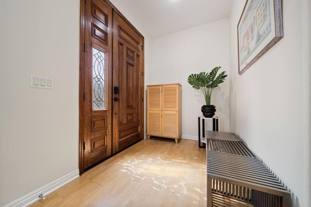 4Bed 3Bath Modern Townhouse - Four bedrooms near Pasadena, LA