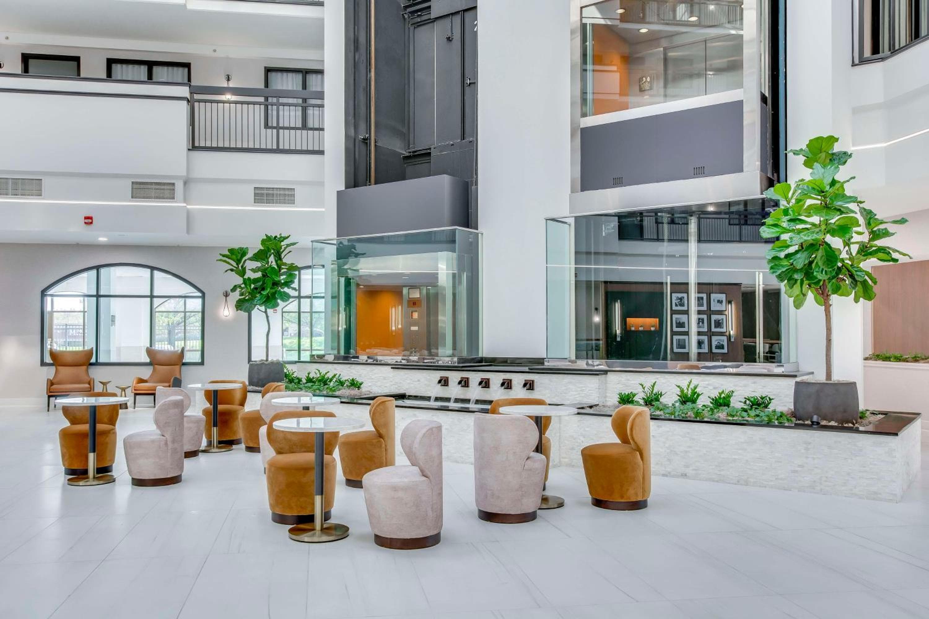 Embassy Suites by Hilton Louisville East