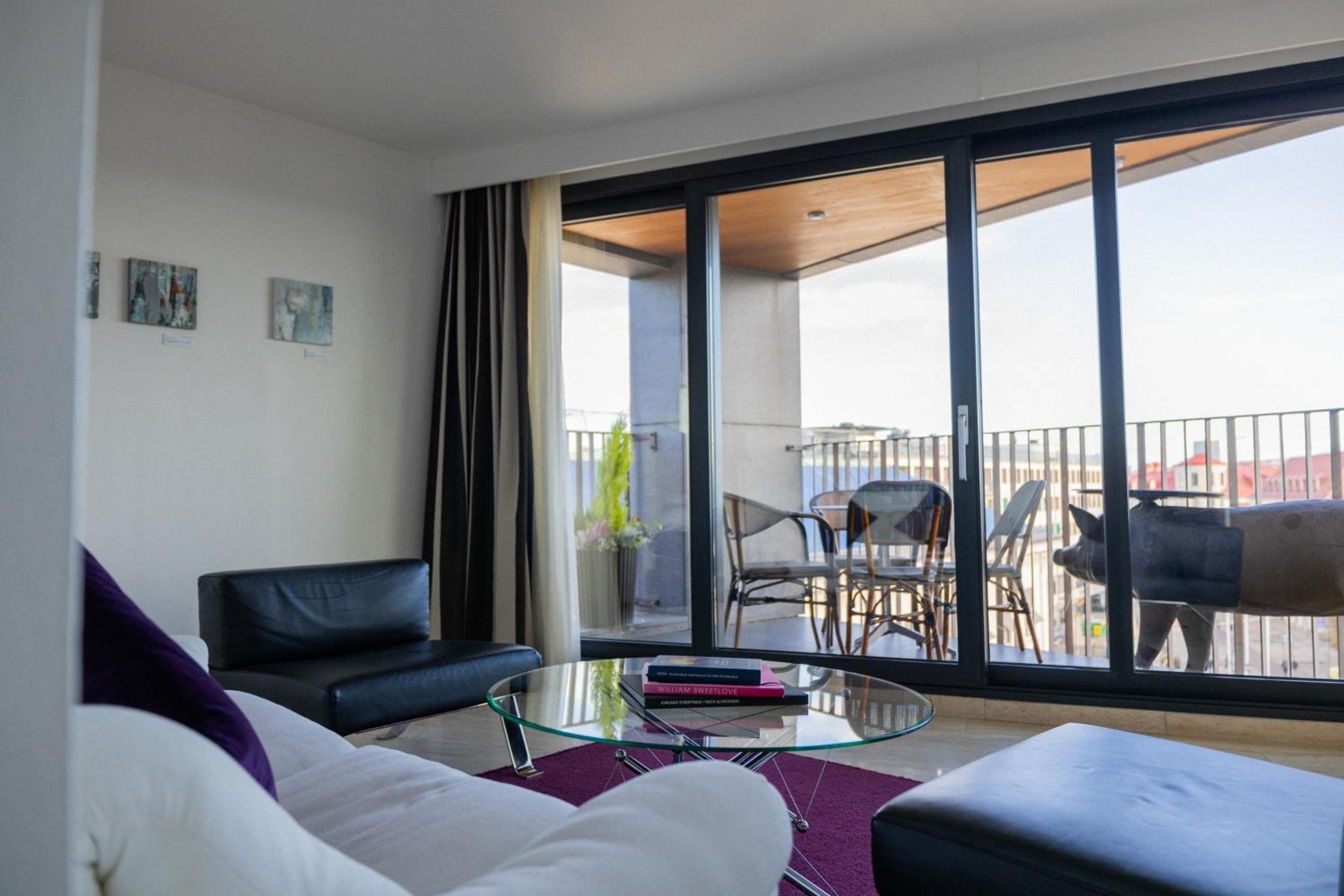 Avalon Hotel