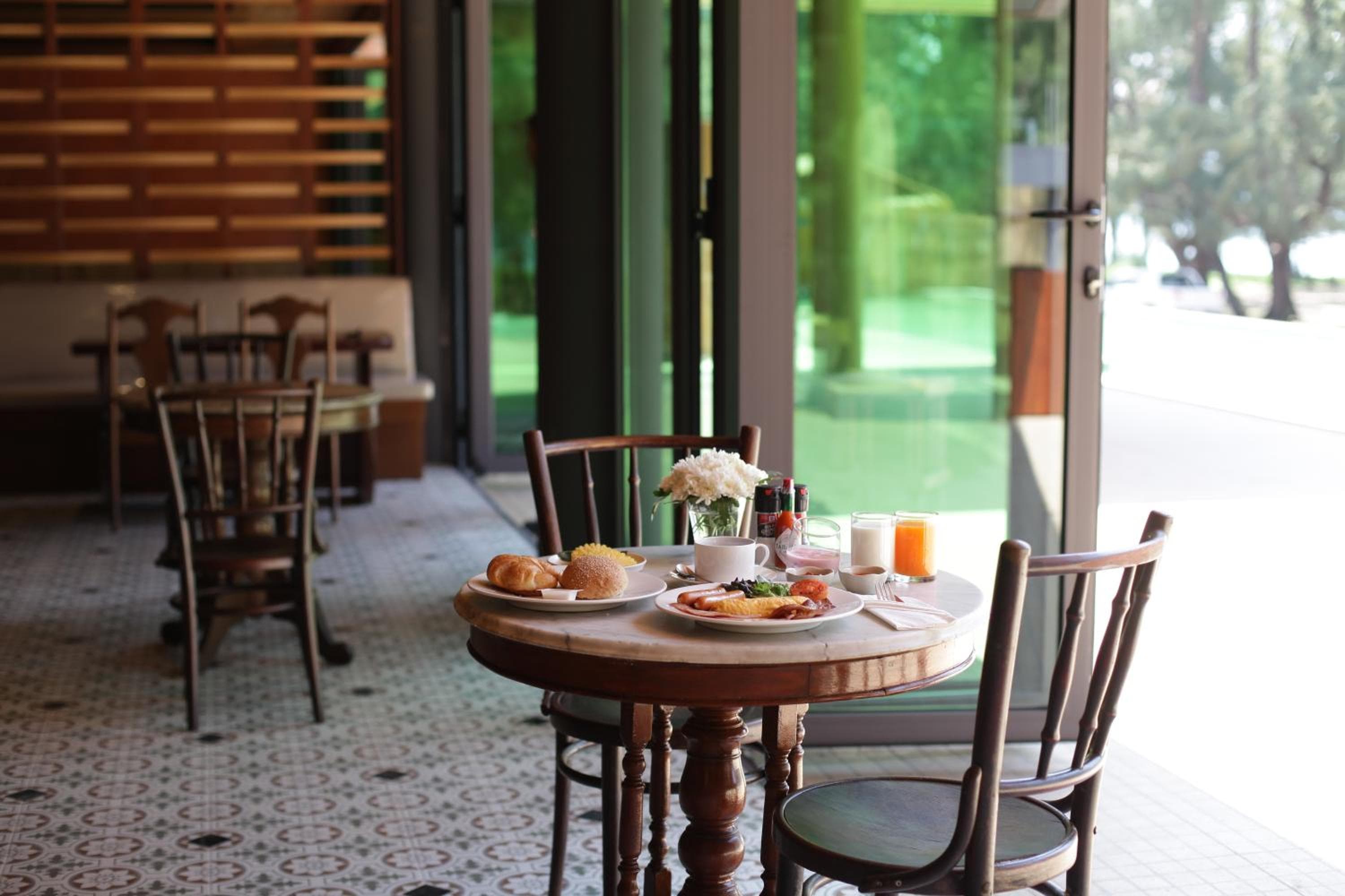 Coriacea Beachfront Boutique Phuket Resort