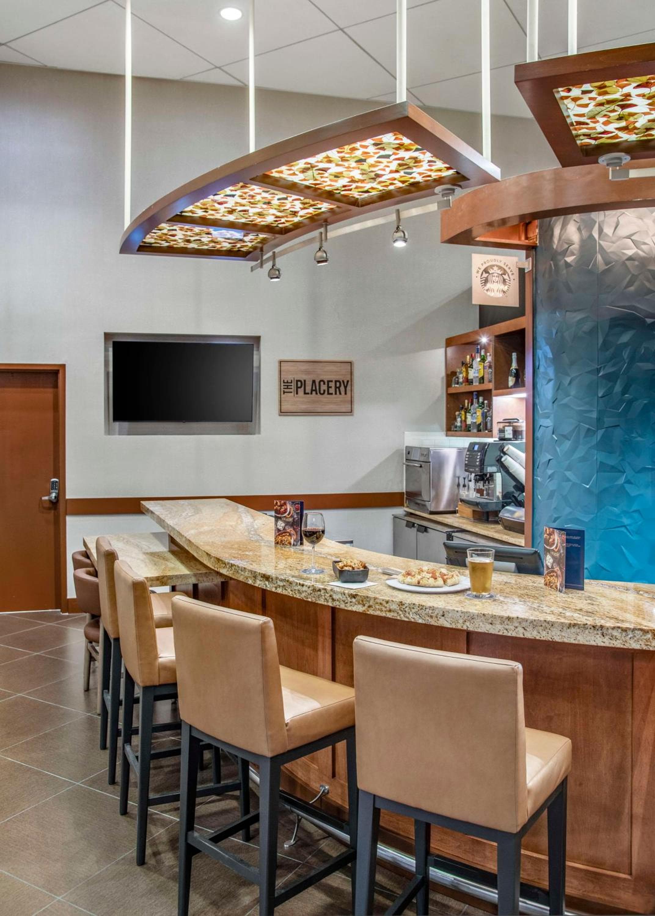 Hyatt Place Riverside Downtown