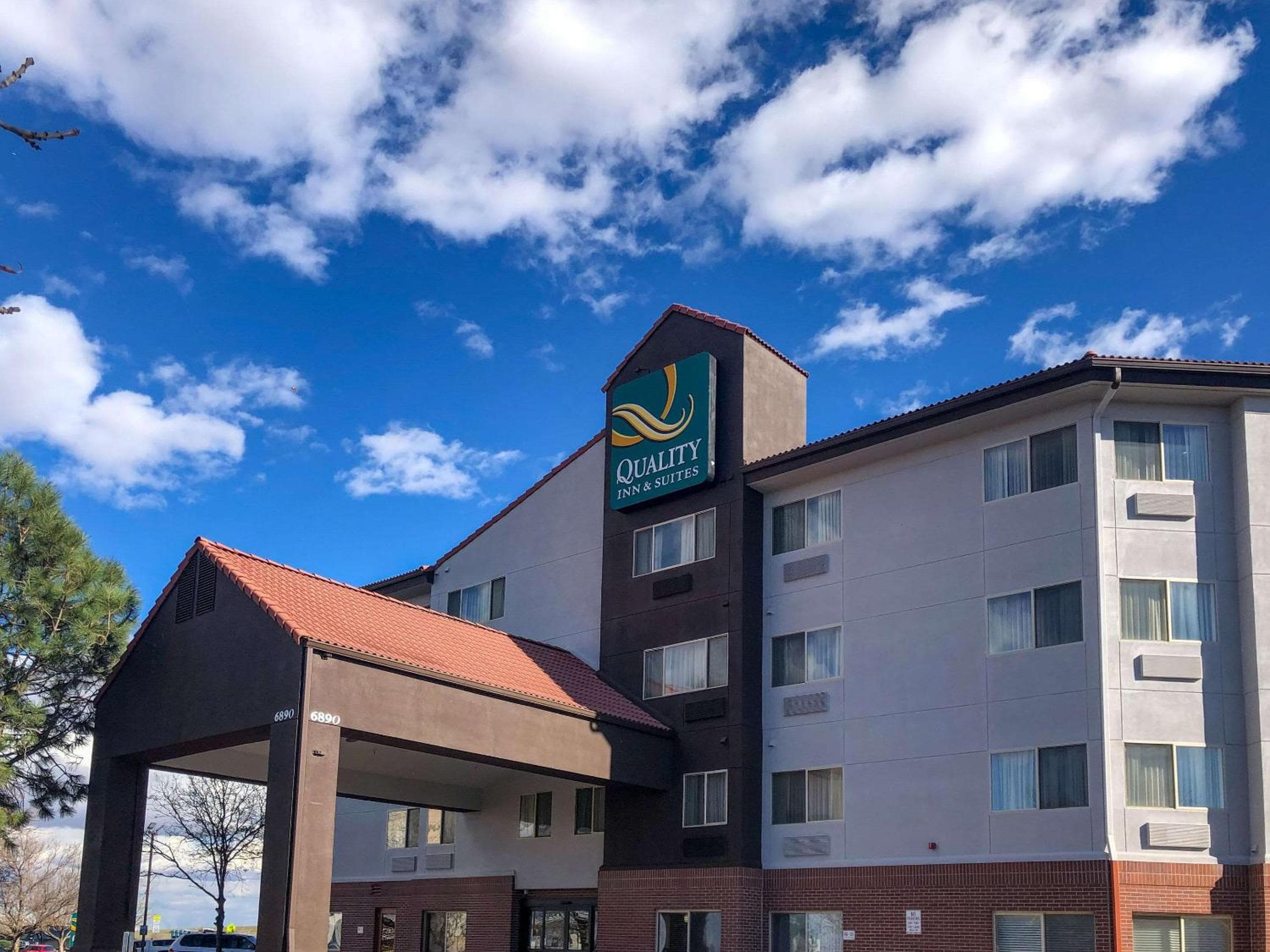 Garner Hotel Denver Airport Area