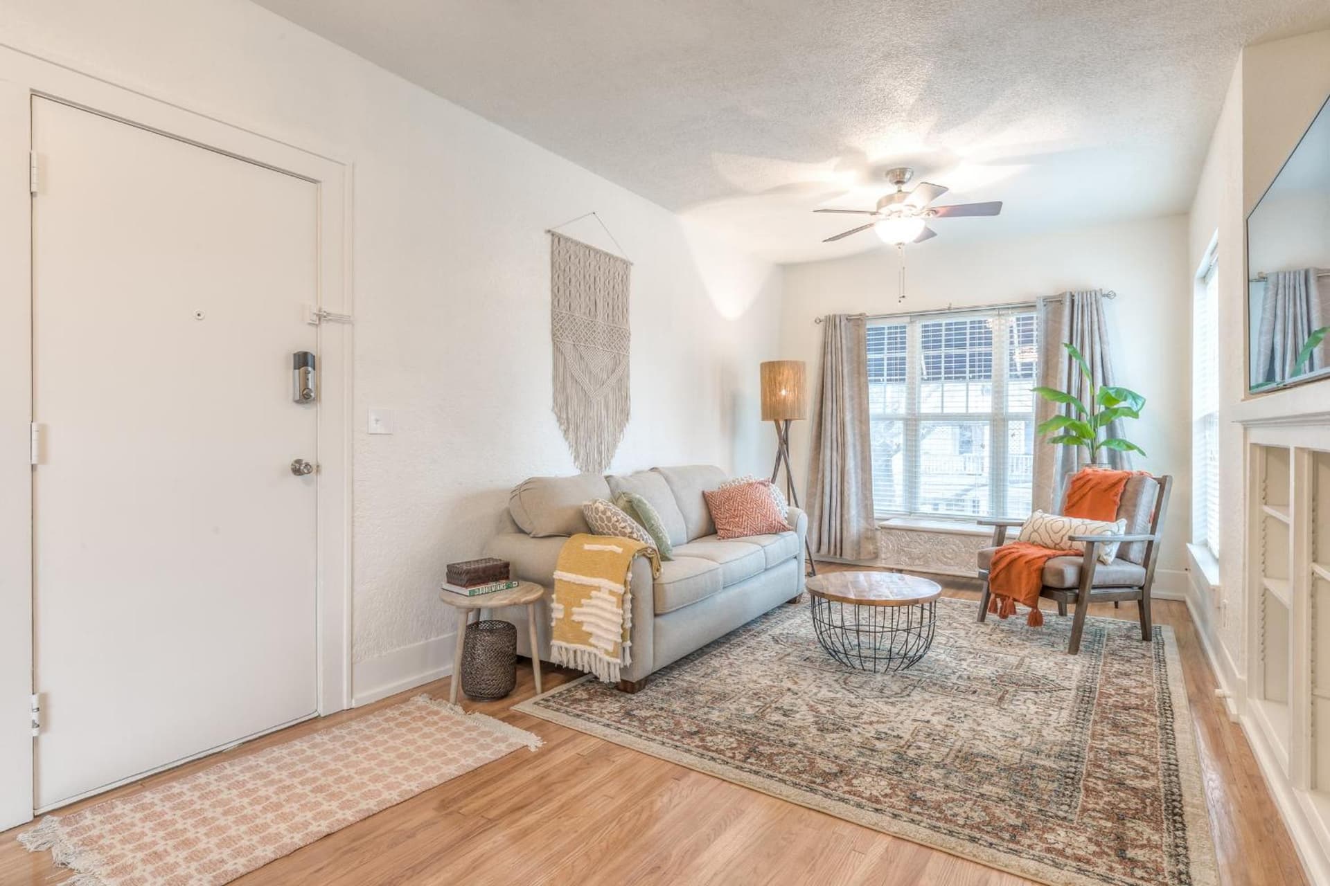 Carson Flats Apt 3 - 1BR Near BOK, OSU Med, Dtwn