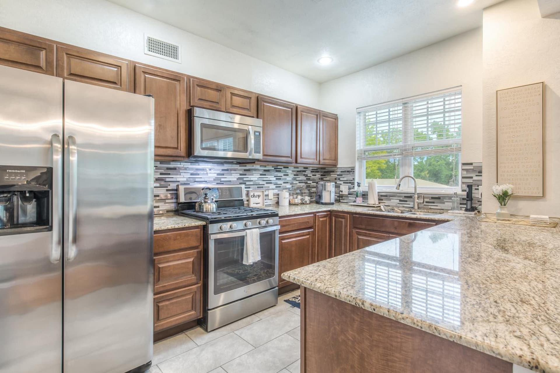 Carson Flats Apt #4 | 1BR • Near BOK• OSU Med•Dtwn