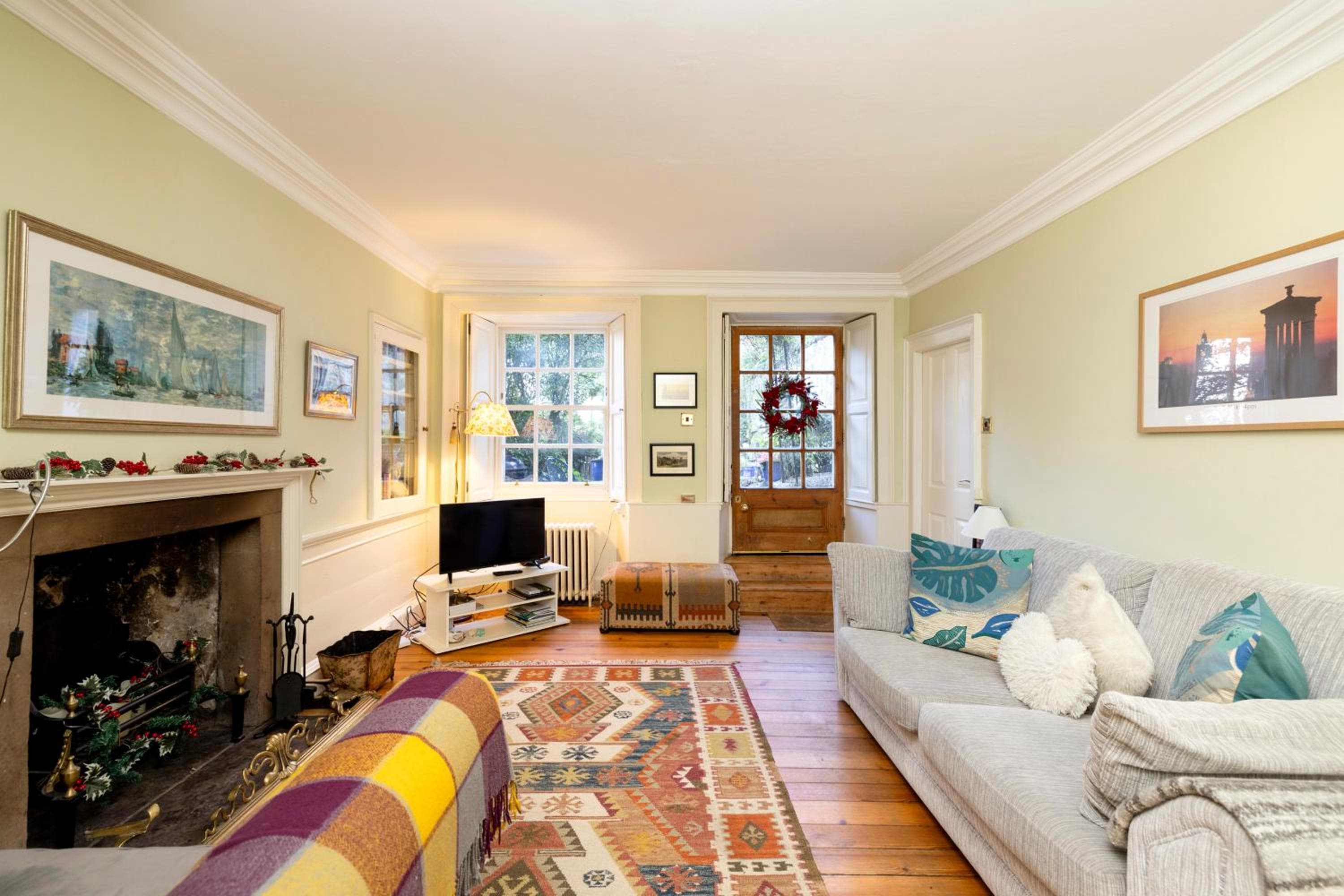JOIVY Beautiful apartment, private garden, Calton Hill
