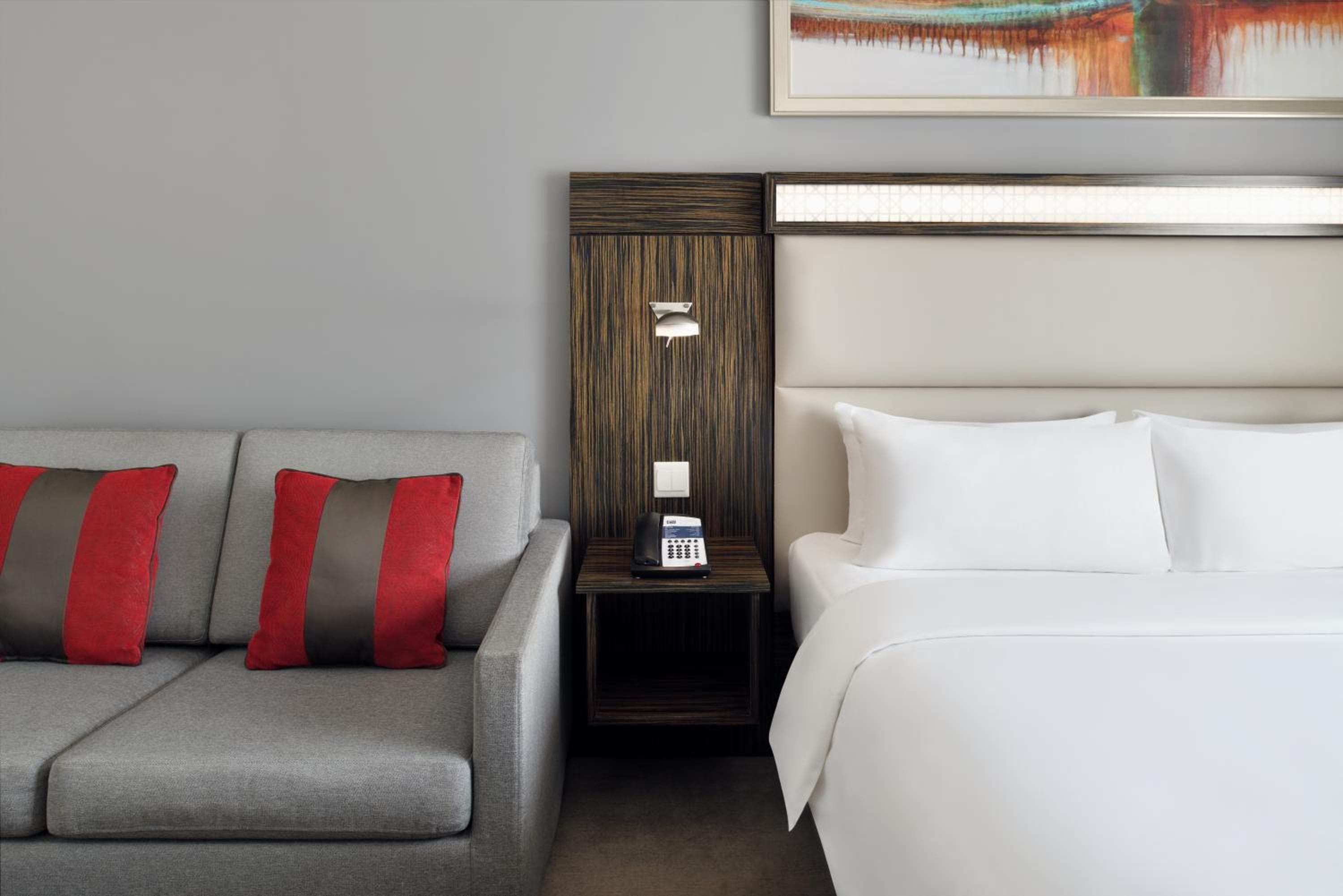 Holiday Inn Express Dubai Internet City by IHG