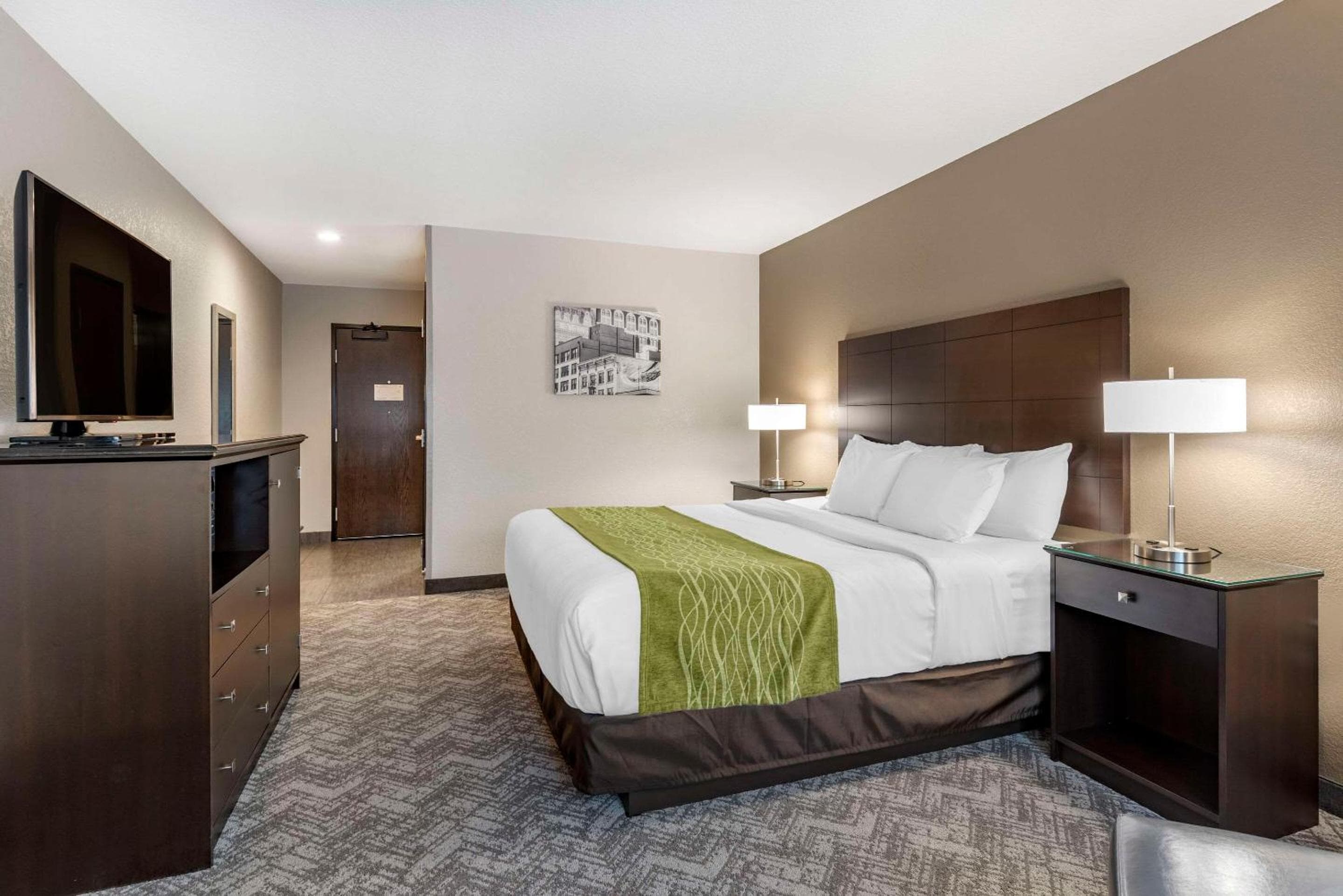 Comfort Inn & Suites Tualatin - Lake Oswego South