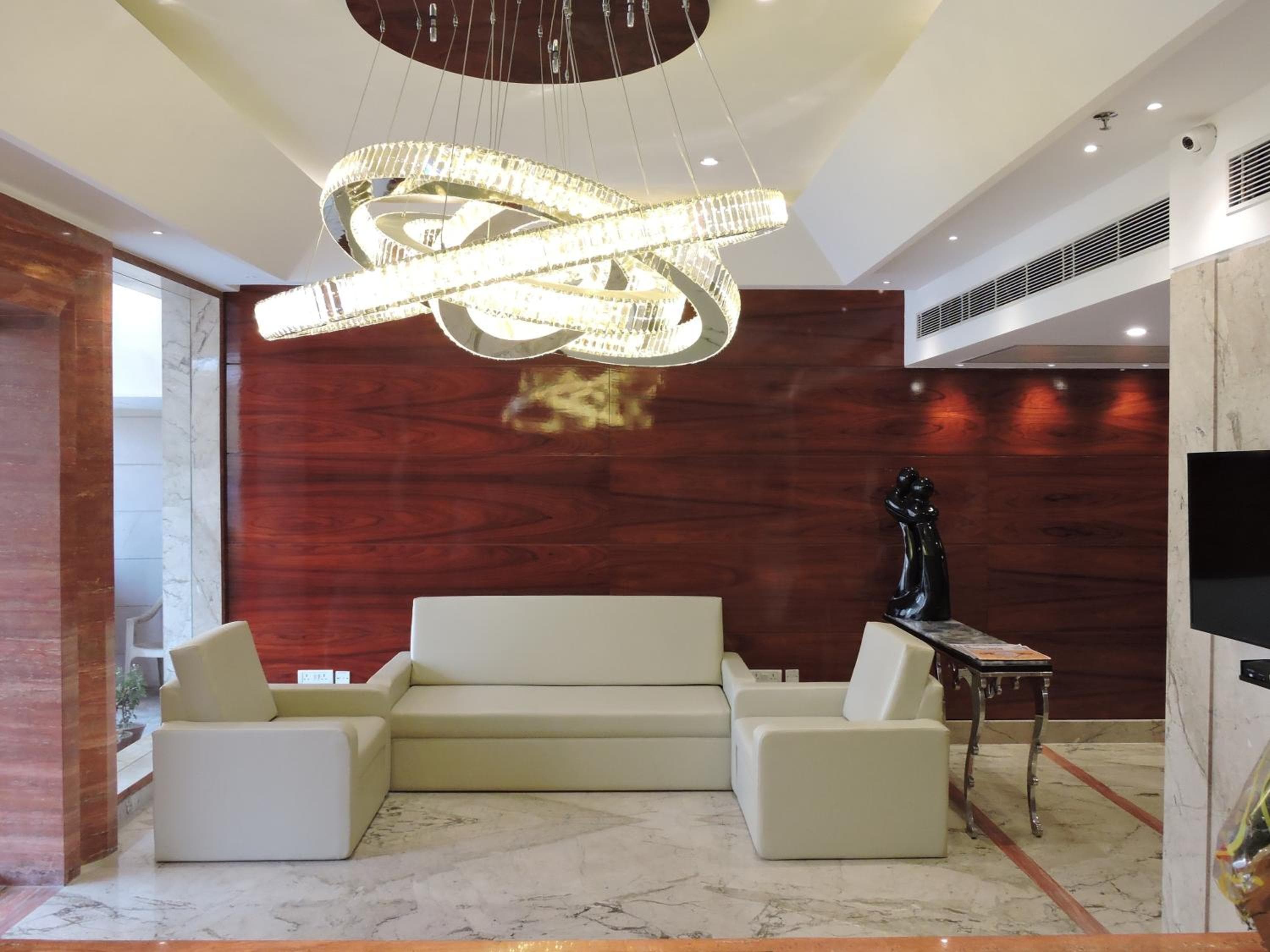 Hotel Ascent Biz