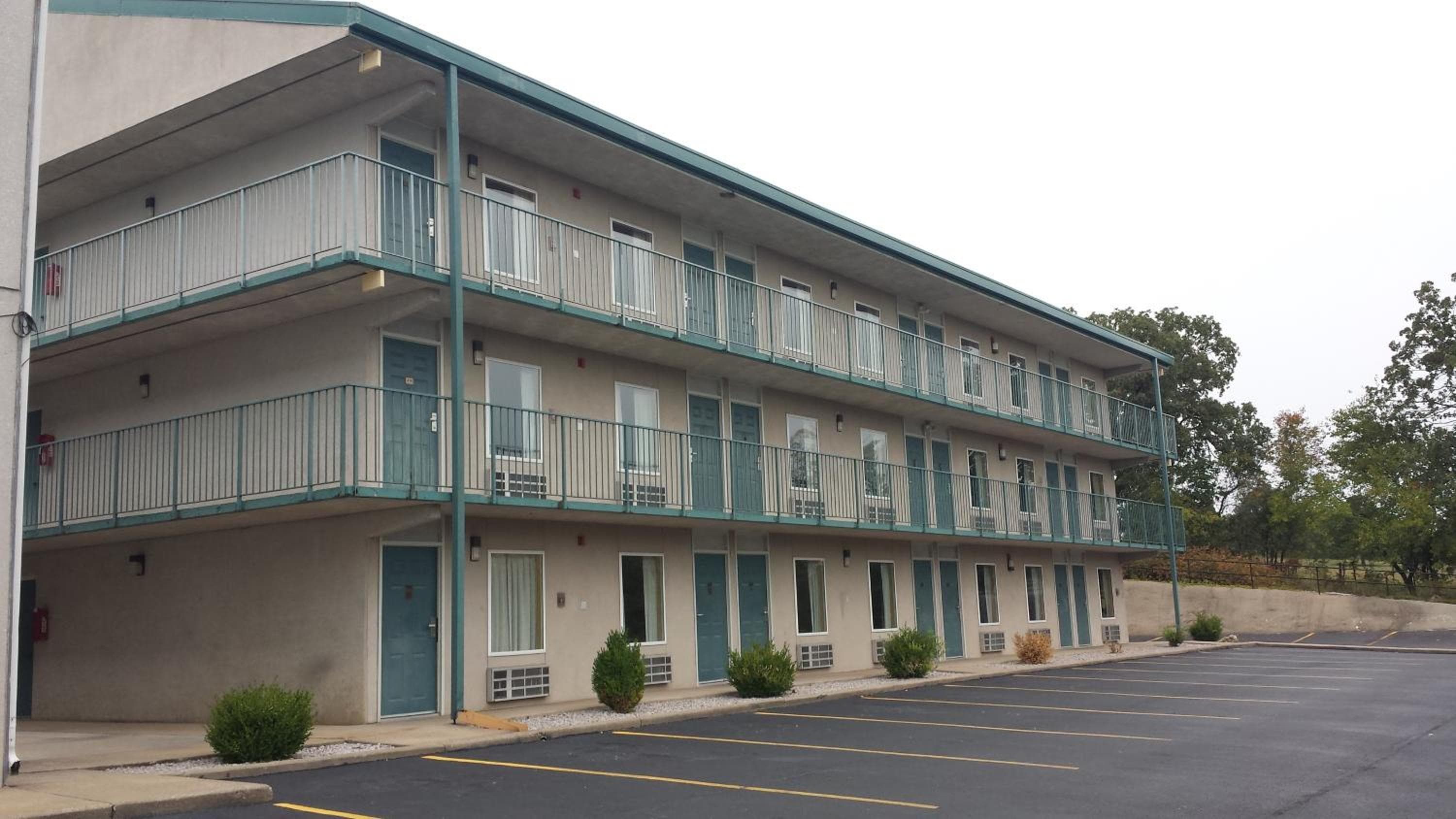 Days Inn by Wyndham Harrison