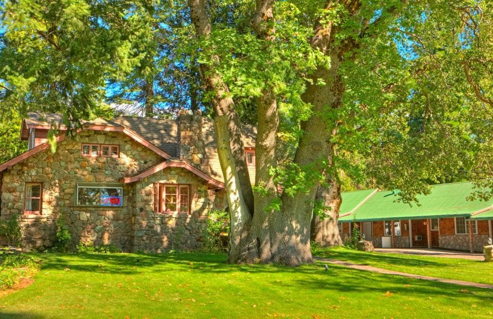 Strawberry Valley Inn