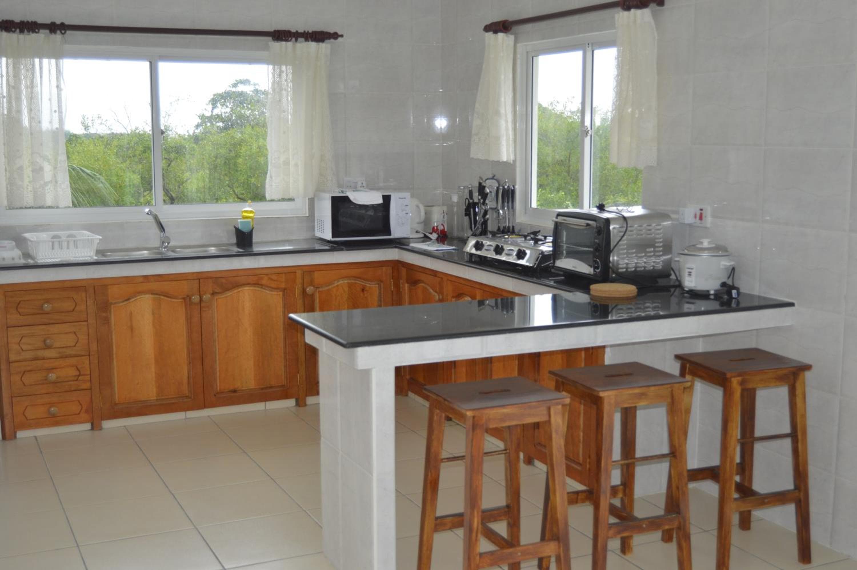 Chez Payet Airport Guesthouse