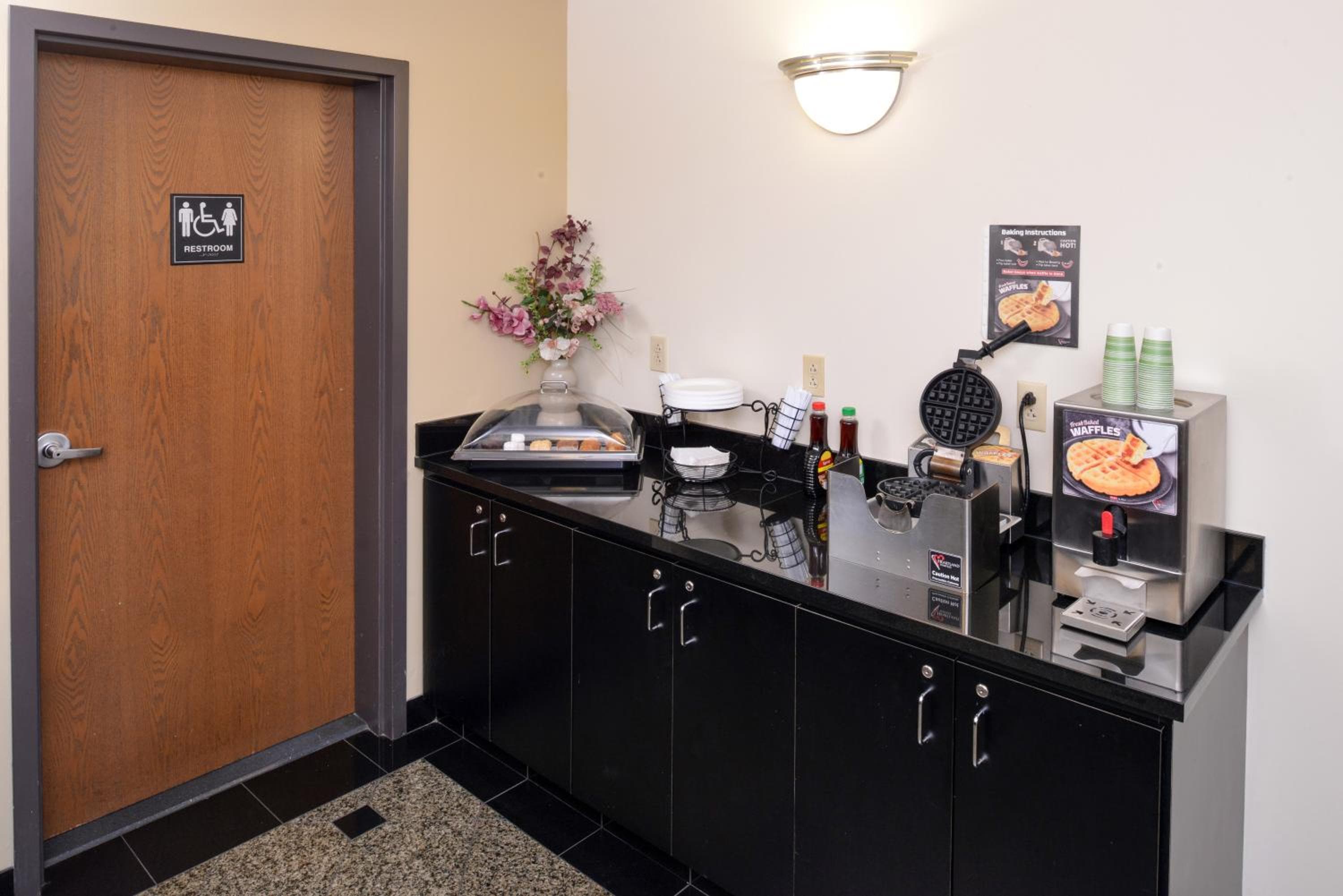 Americas Best Value Inn - Collinsville / St. Louis