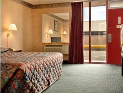 Knights Inn South Hackensasck