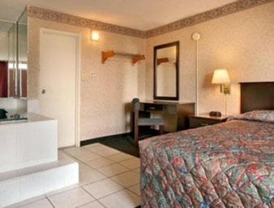 Knights Inn South Hackensasck