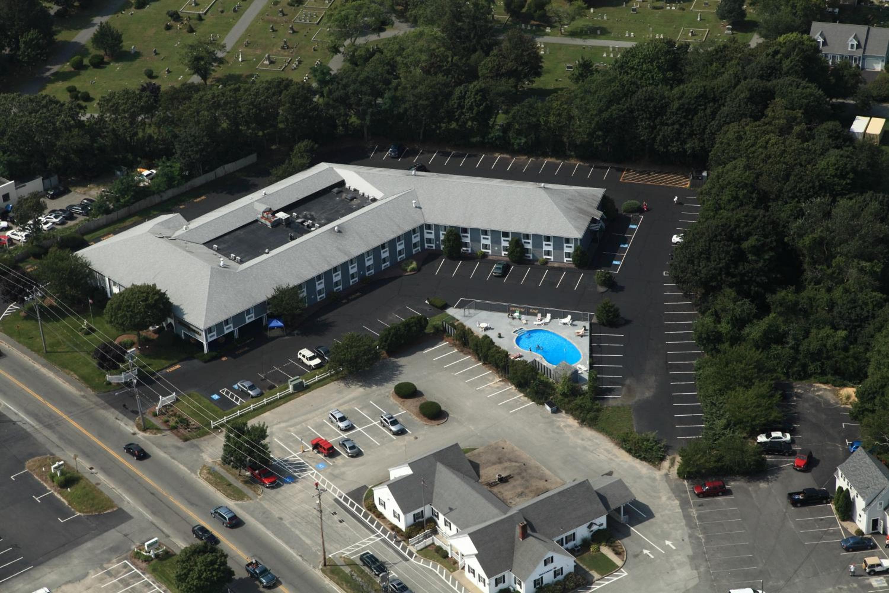 Ambassador Inn and Suites