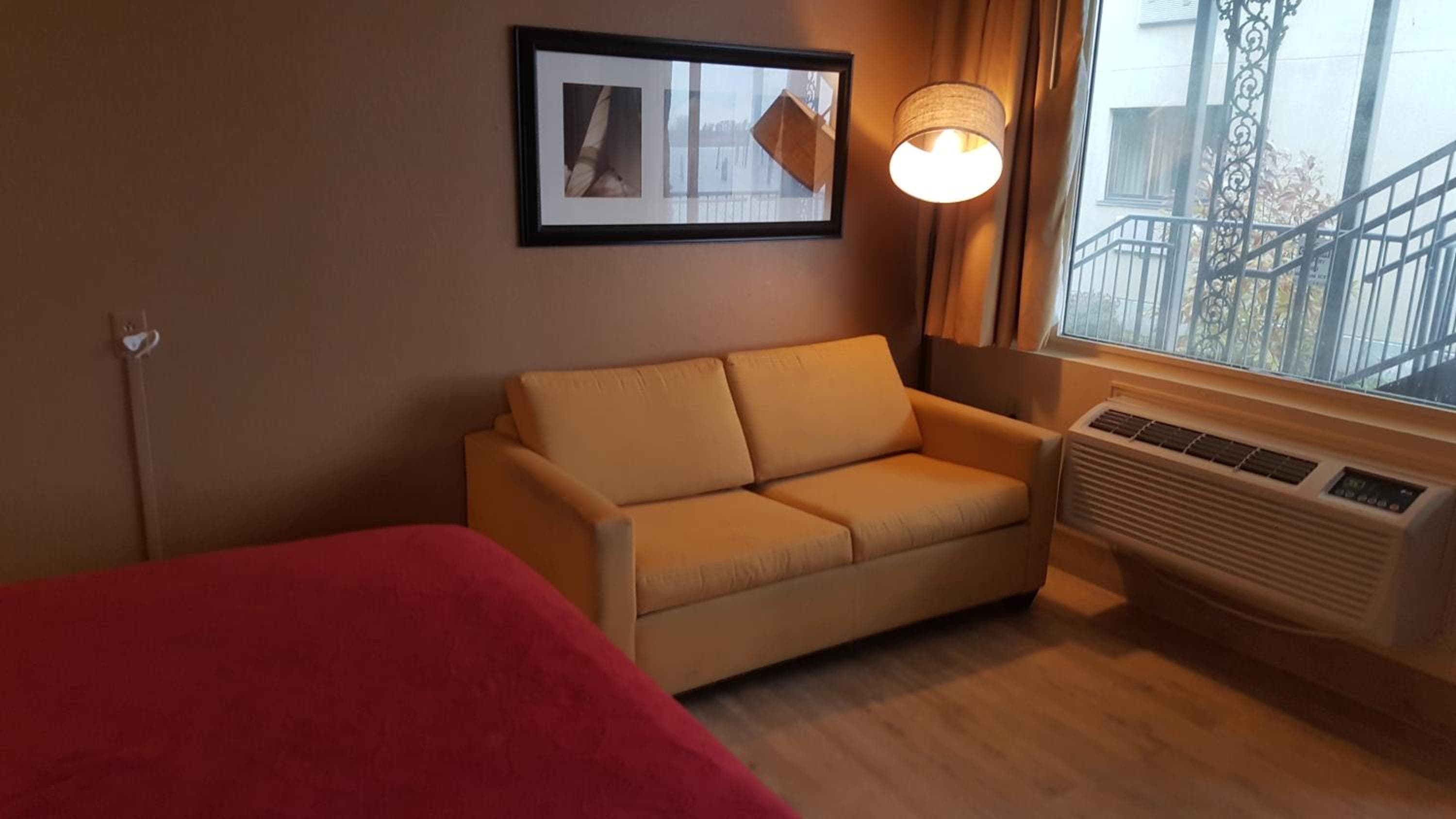 Waterfront Inn PHL Airport