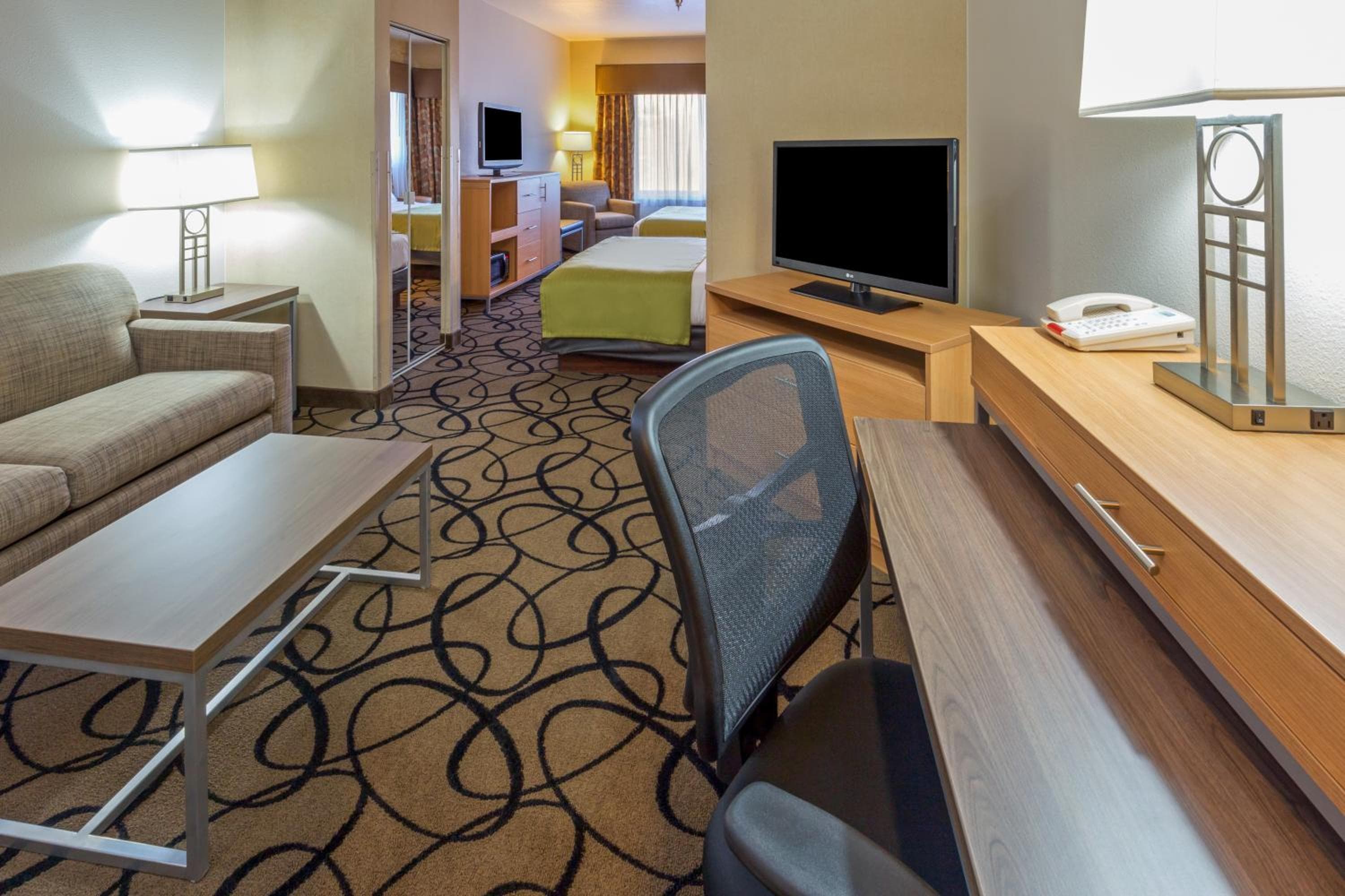 Holiday Inn Express Hotel and Suites - Henderson by IHG