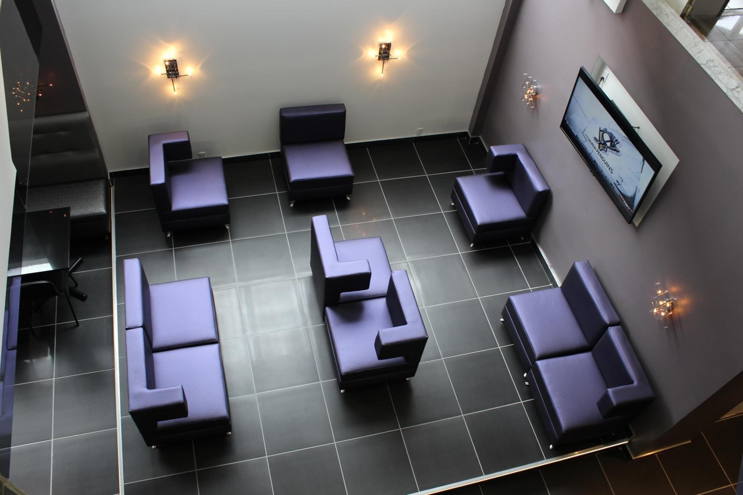 LELUX Hotel