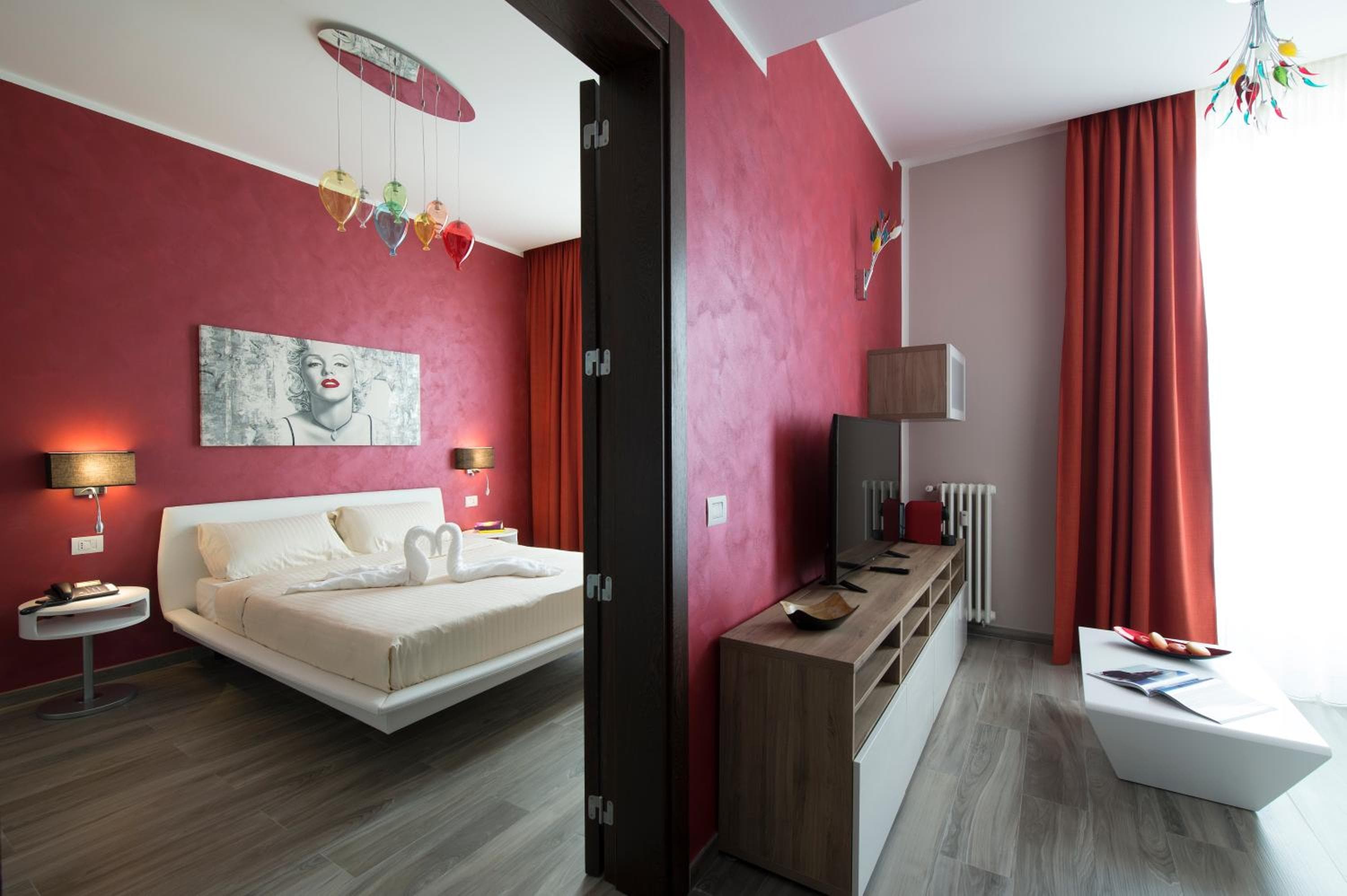 hotel room