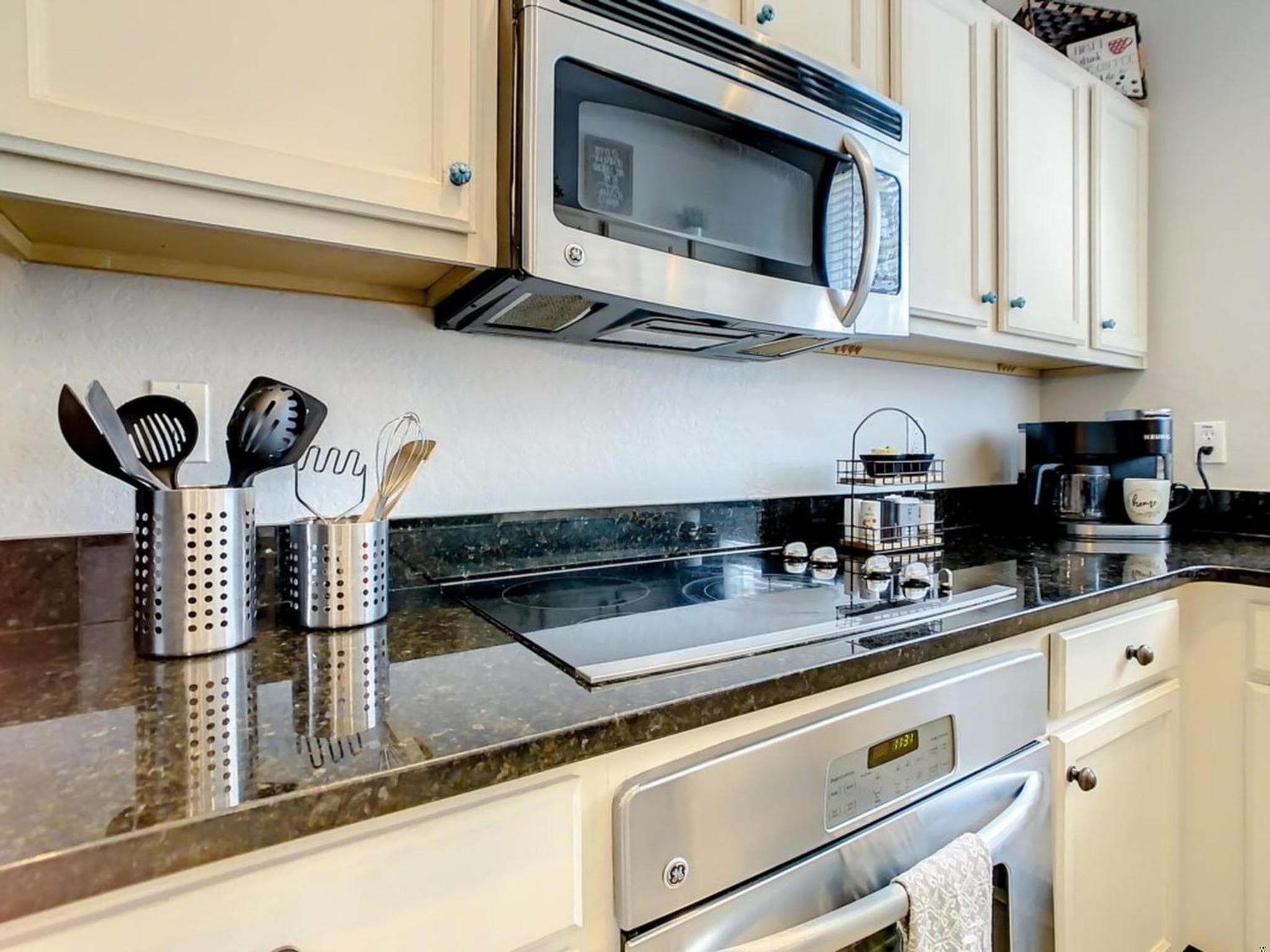 Luxury Townhome Near Disney w/ Resort Amenities