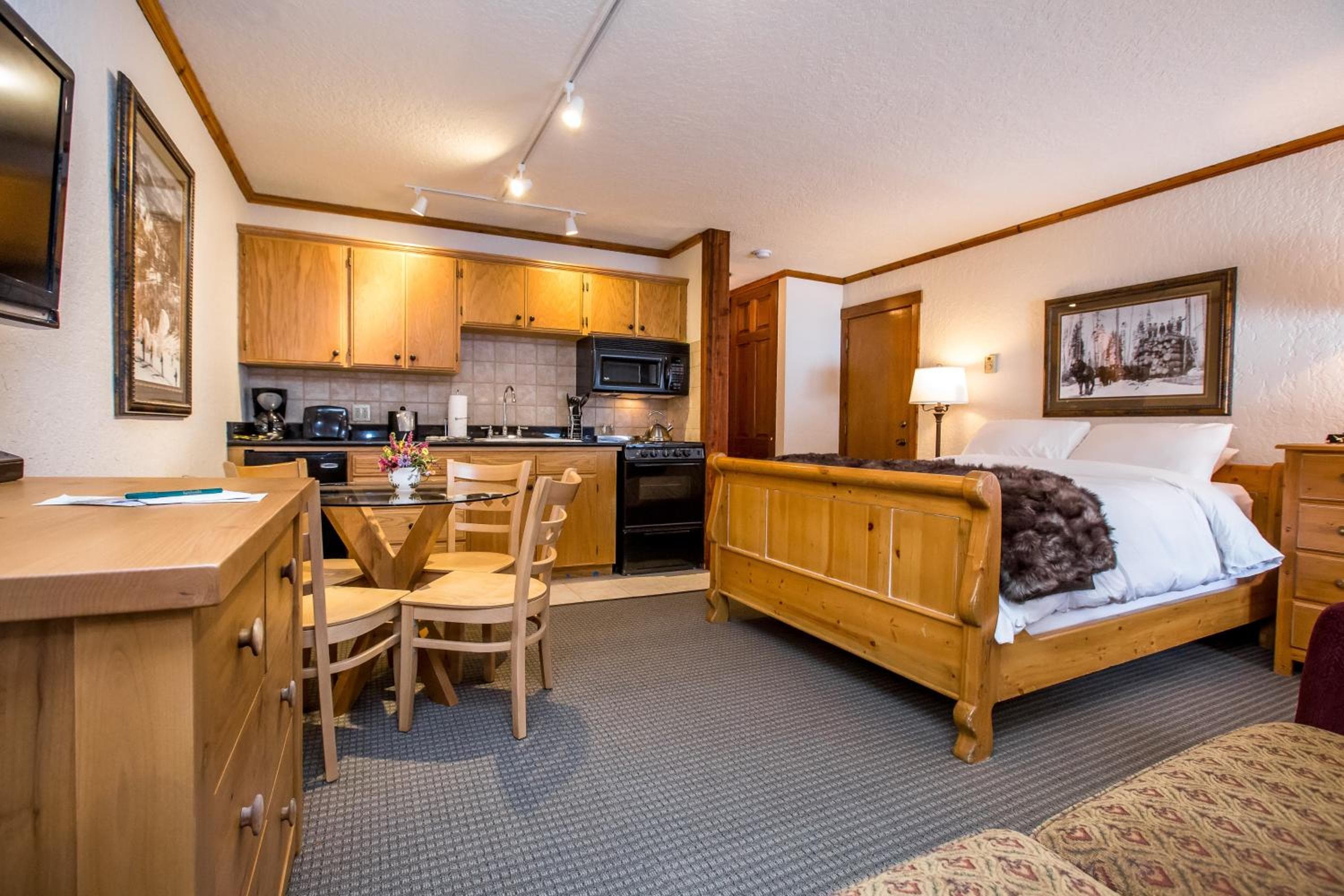 Kandahar Lodge at Whitefish Mountain Resort