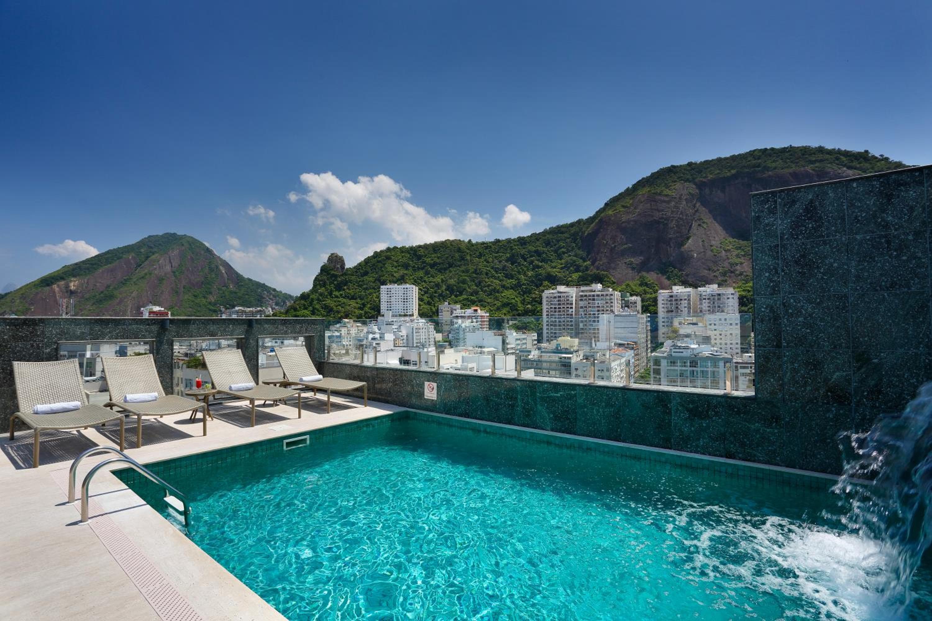Mirasol Copacabana Hotel