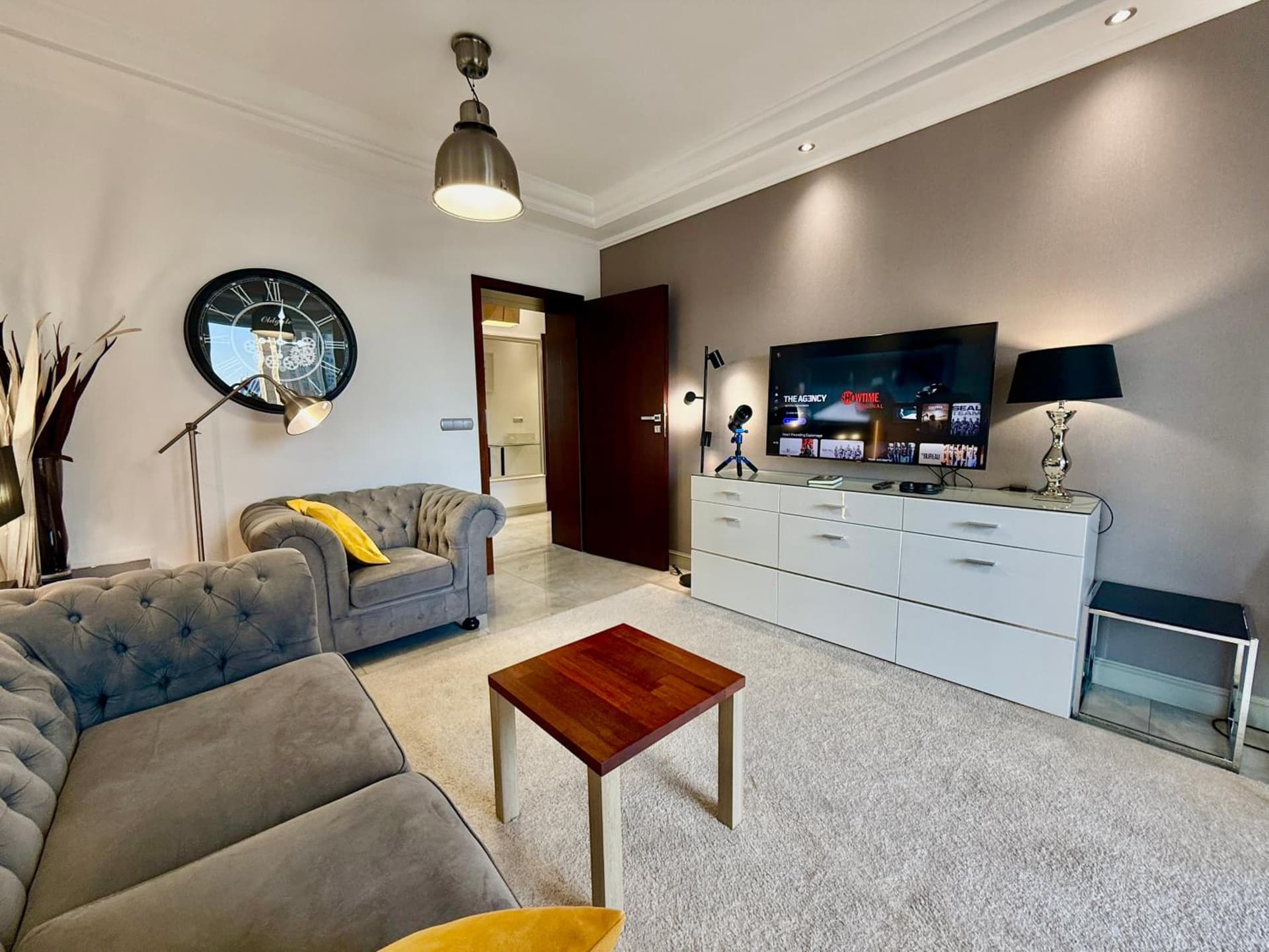 TOP CLASS metro fast WiFi 100 Mbs 70’TV Netflix HBO Max Disney+ AppleTV+