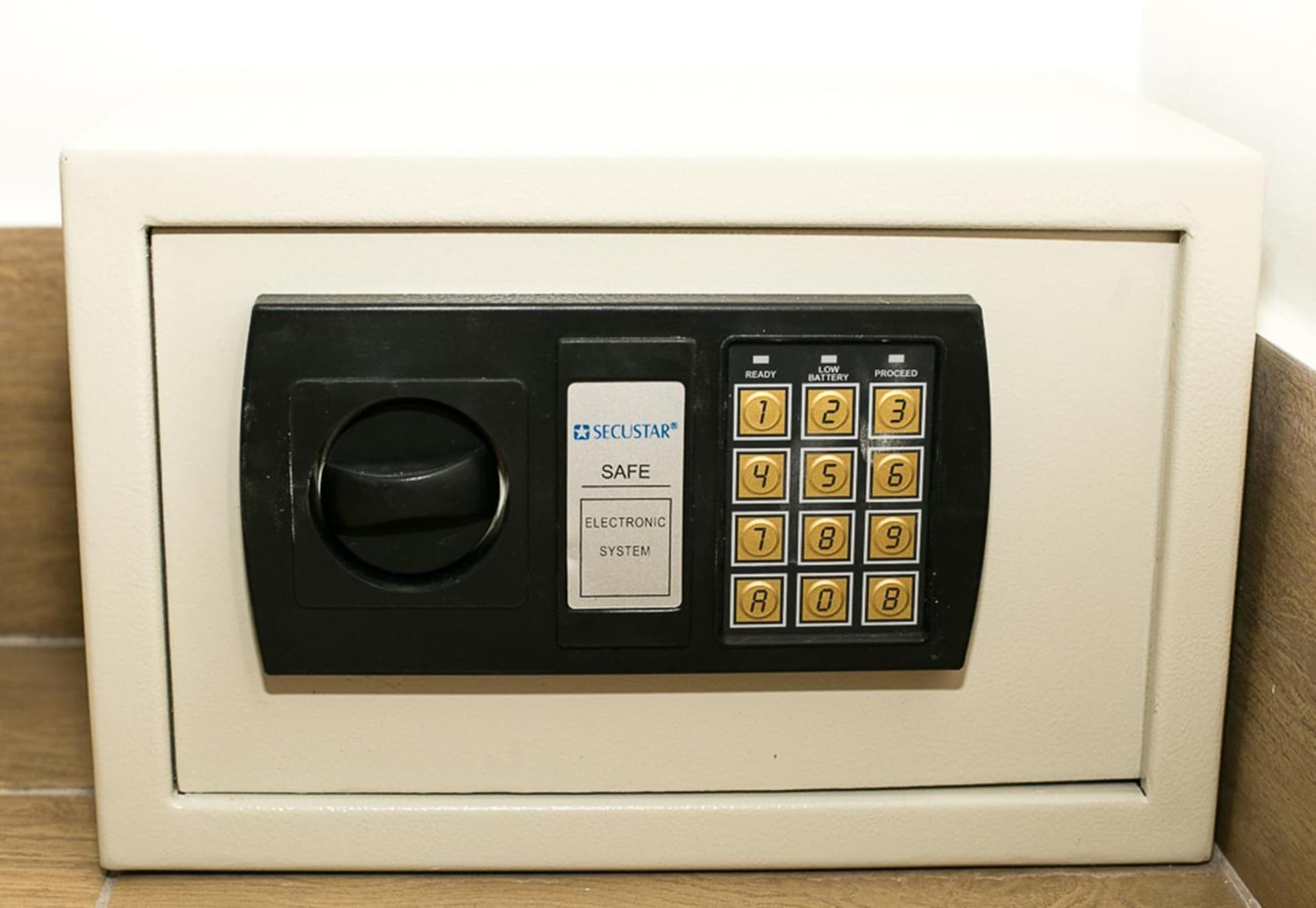 Commodore Suites, SureStay Collection by Best Western