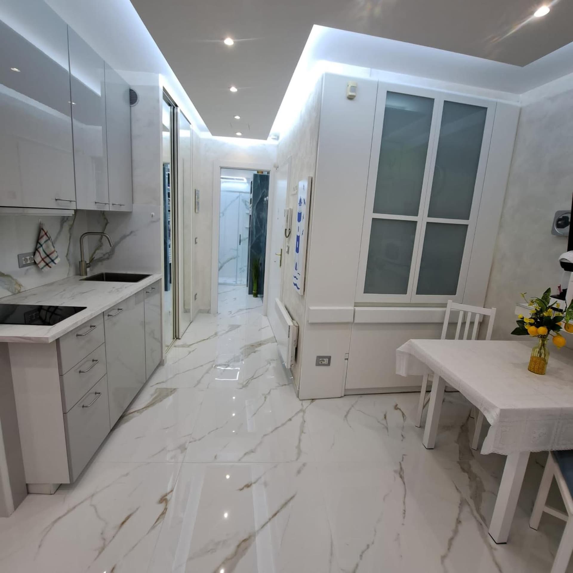Sharon Apartment in Victoria Beach