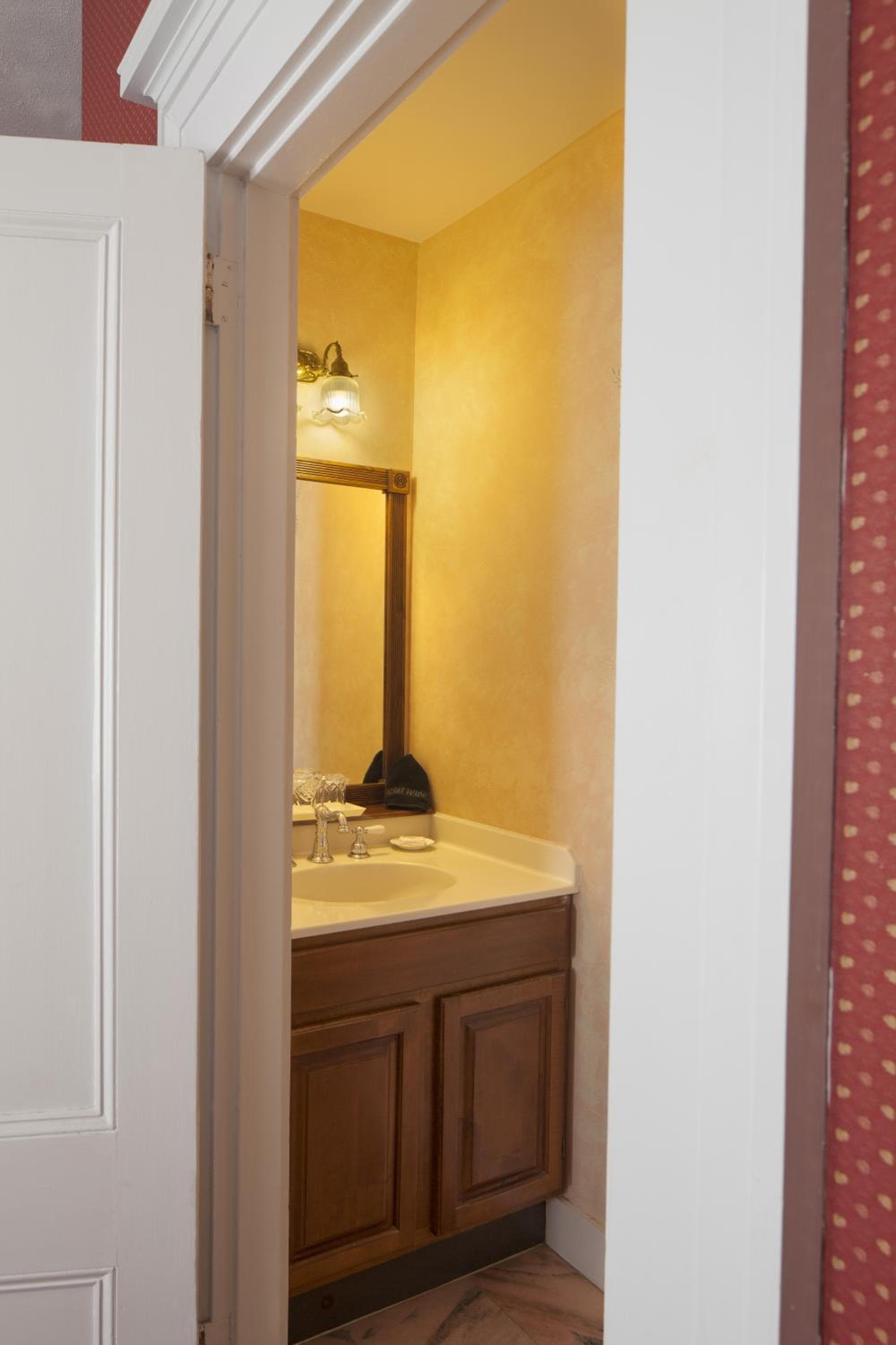 Isaiah Jones Homestead Bed and Breakfast