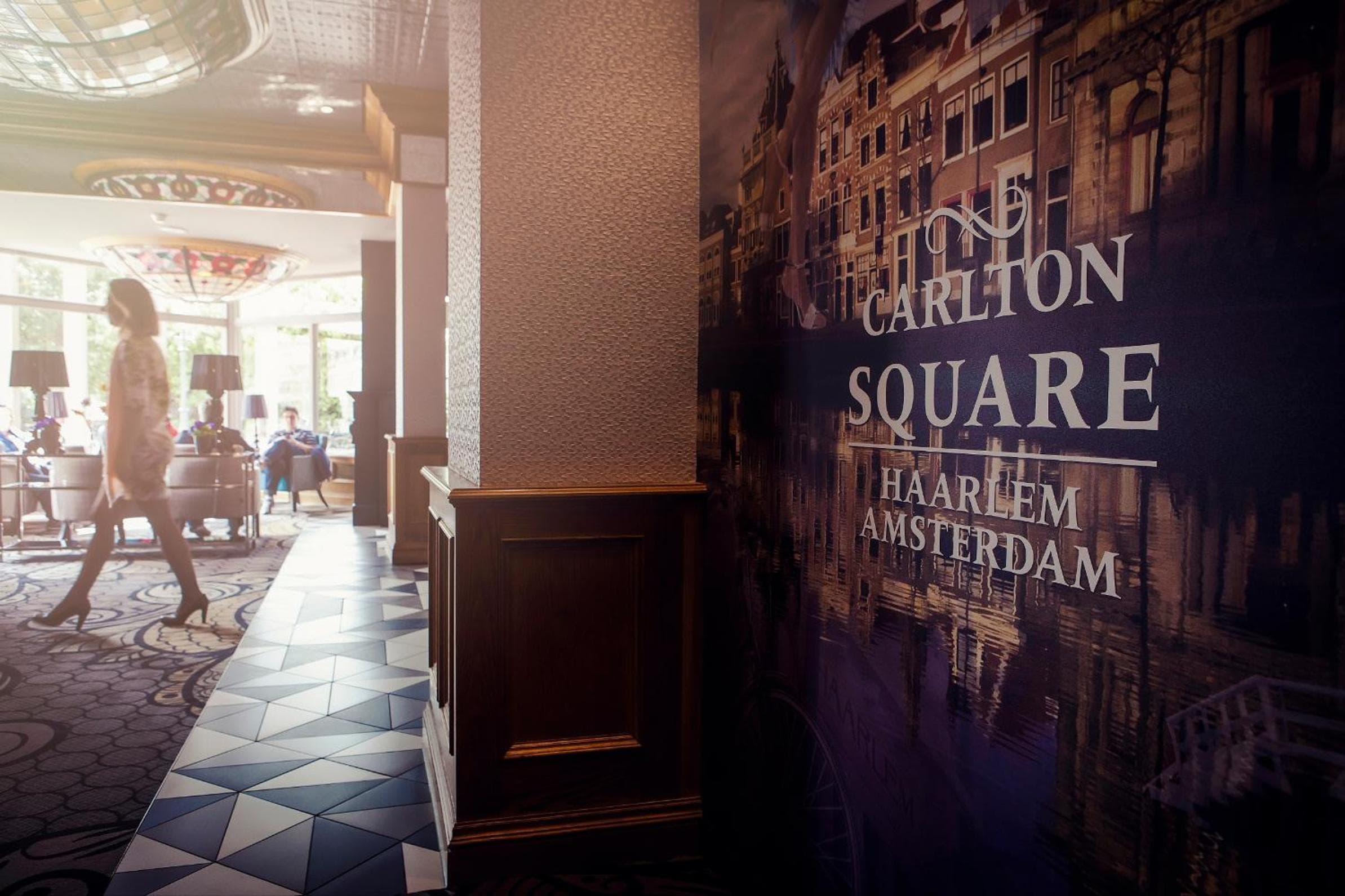 Carlton Square Hotel