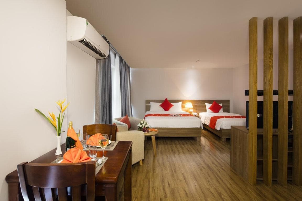 Maple Leaf Hotel & Apartment